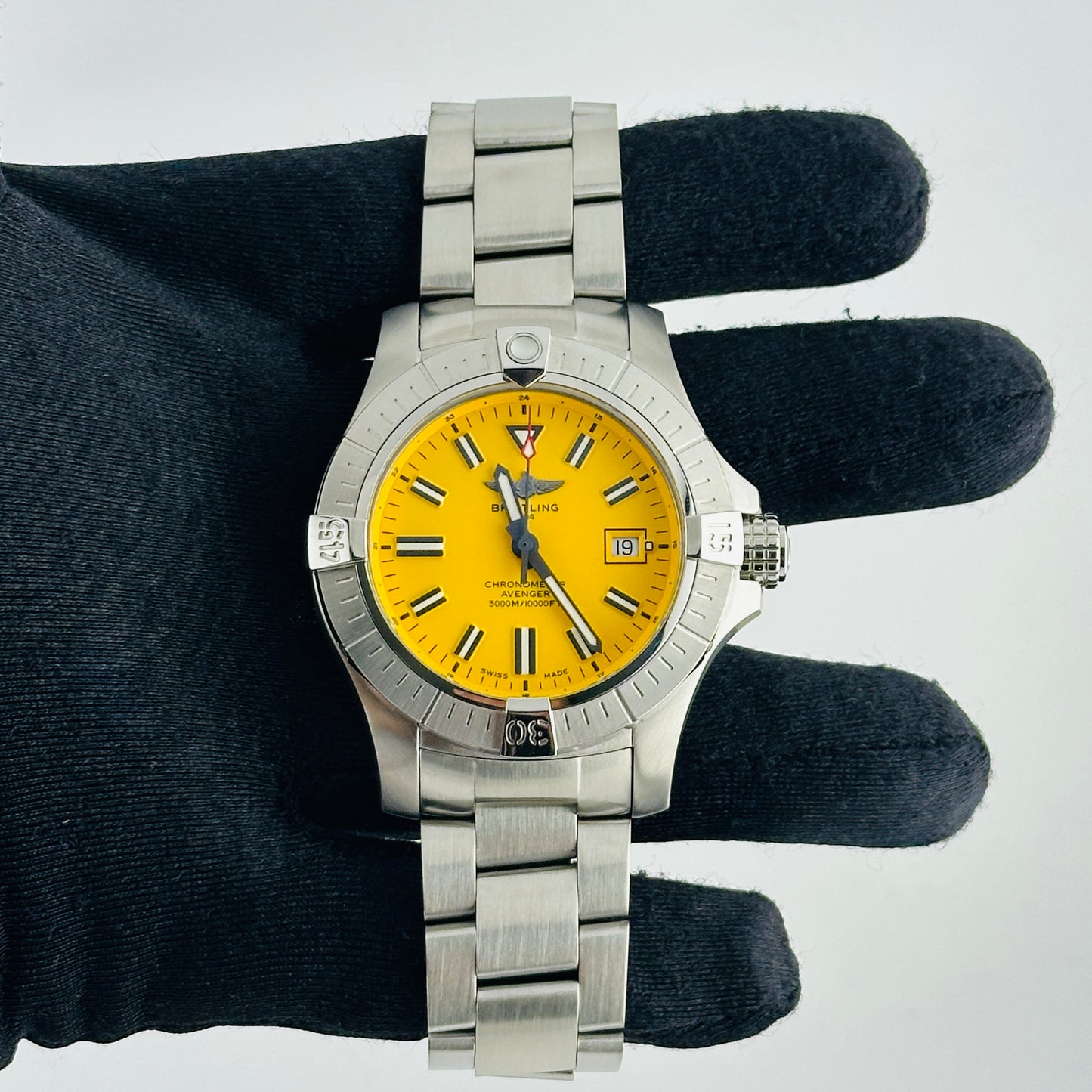 Breitling Avenger Seawolf Yellow Dial on Stainless Steel Bracelet Ref. A17319 Card 2024 — view 2