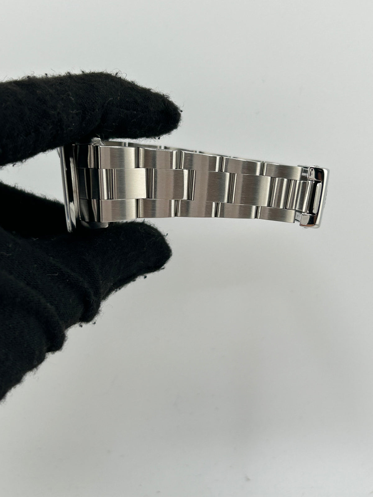 Rolex Oyster Perpetual Date Blue Arabic Dial on Oyster Steel Bracelet Ref. 15200 1999 — view 5