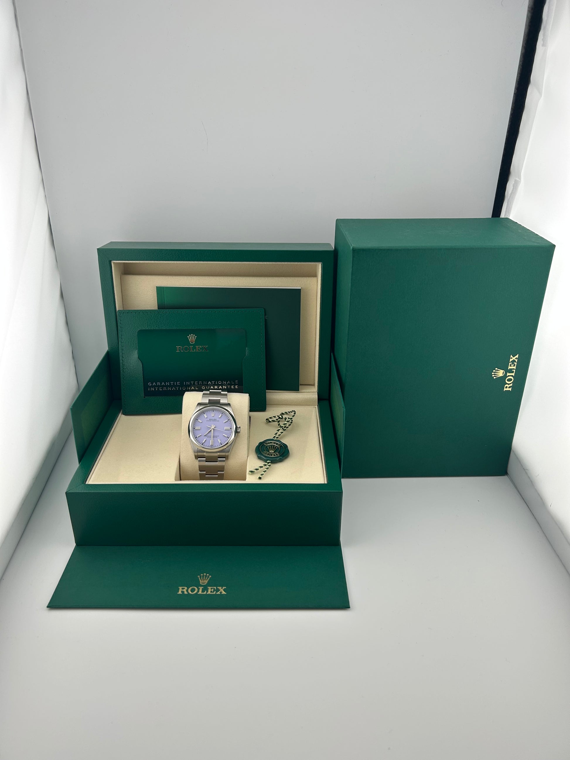 Rolex Oyster Perpetual 36 Lavender Dial on Oyster Ref. 126000 Complete 2026 — view 6
