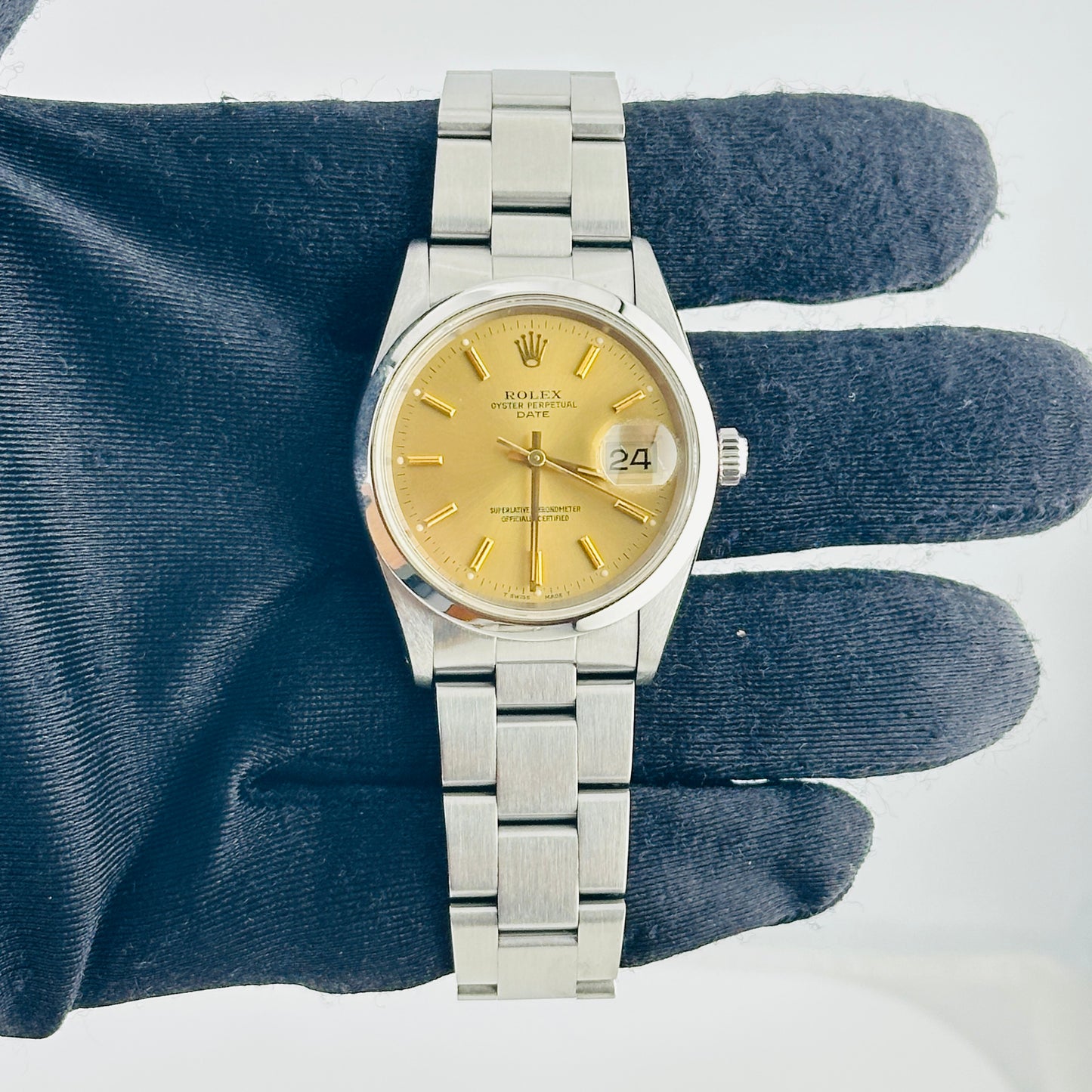 Rolex Oyster Perpetual Date Champagne Stick Dial on Oyster Bracelet Ref. 15200 1990 — view 2