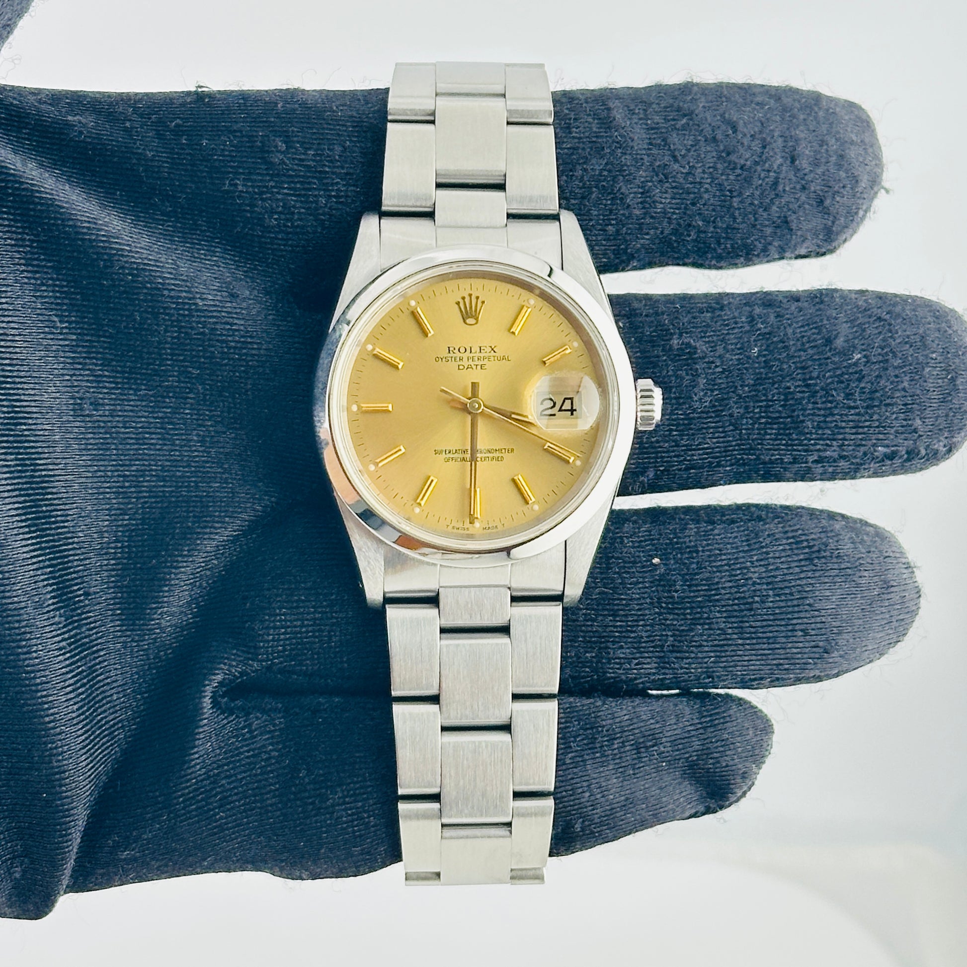 Rolex Oyster Perpetual Date Champagne Stick Dial on Oyster Bracelet Ref. 15200 1990 — view 2