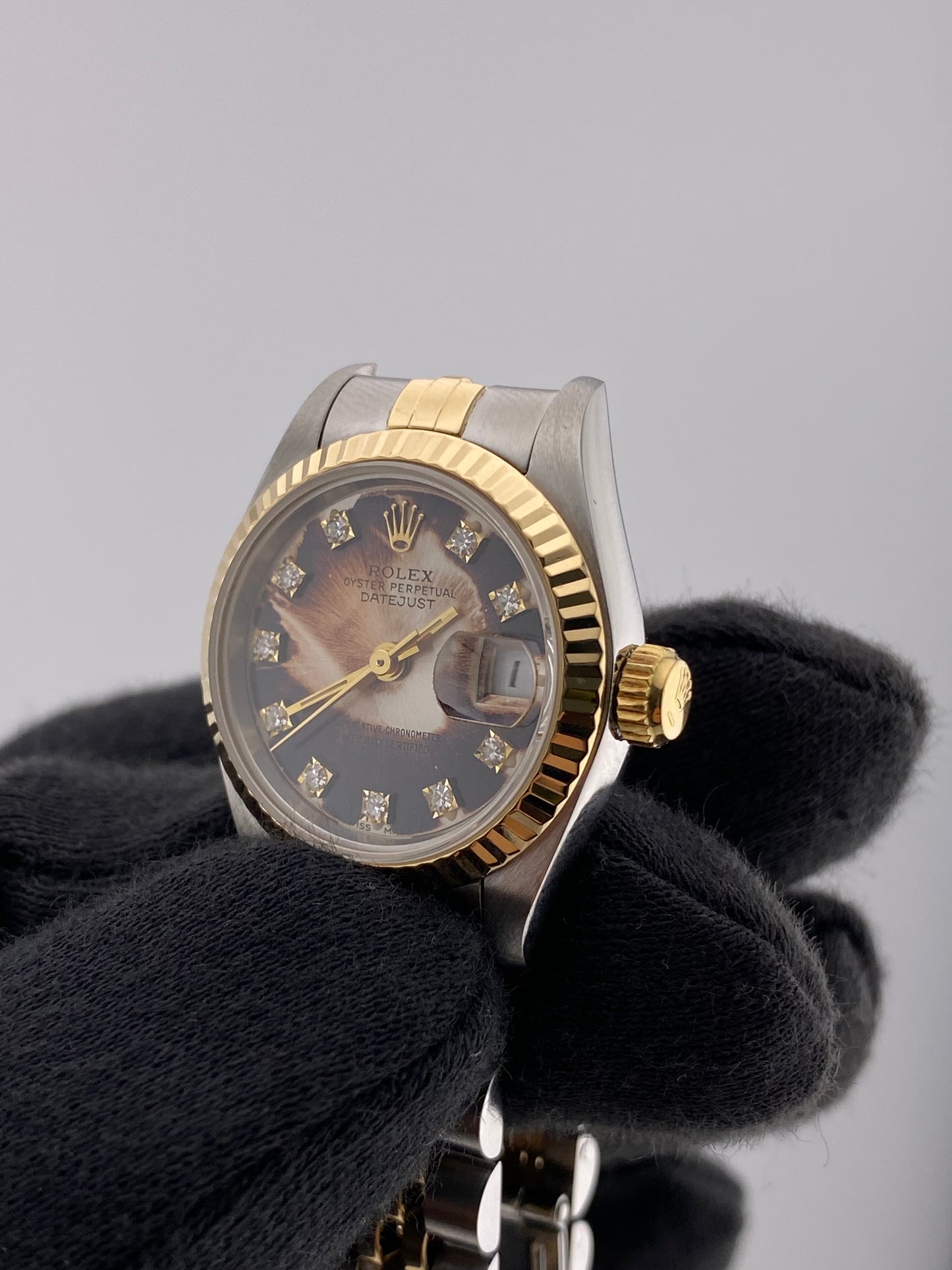 Rolex Datejust Lady Diamond Dial on 18 K Yg Ss Ref. 69173G — view 2