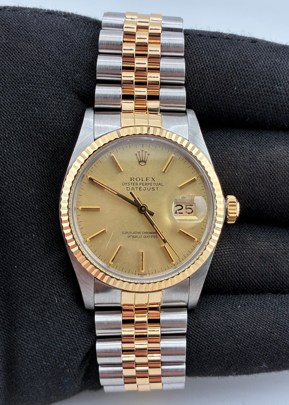Rolex Datejust Champagne Stick Dial on Jubilee Ref. 16013 1985 — view 2