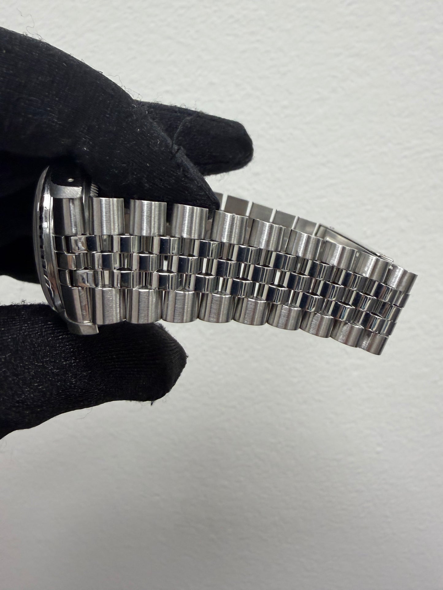 Rolex Datejust Silver Stick Dial on D Link Jubilee Ref. 16220 1988 — view 4
