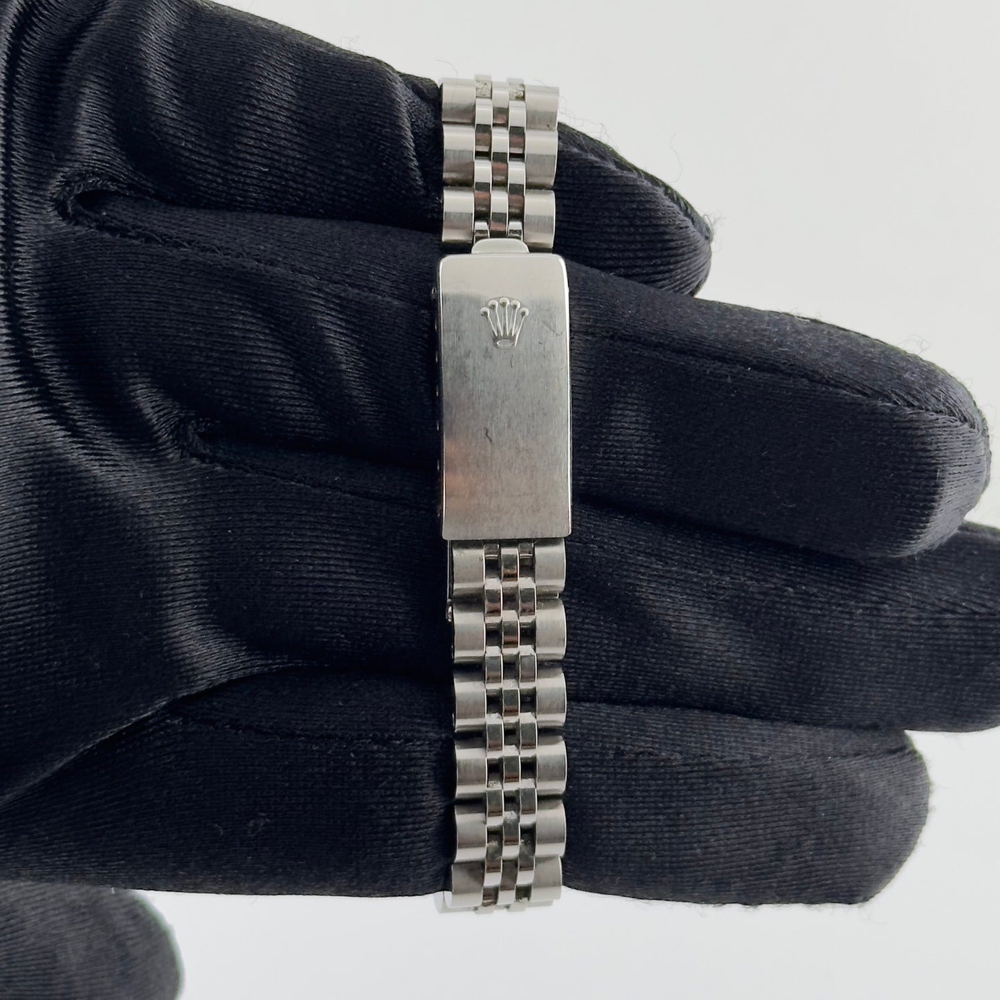 Rolex Oyster Perpetual White Roman Dial on Jubilee Ref. 67194 Papers 1990 — view 2