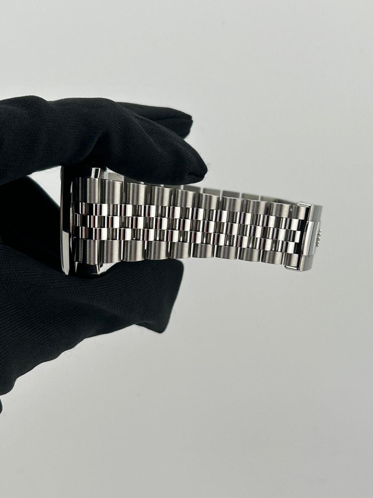 Rolex Datejust 41 Dark Rhodium Dial on Jubilee Ref. 126300 Card 2019 — view 5