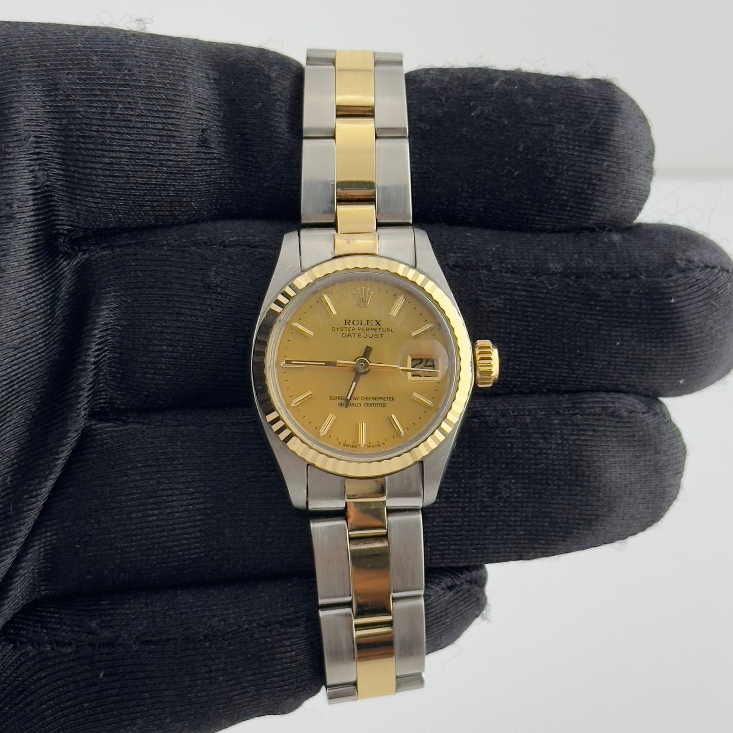 Rolex Datejust Champagne Stick Dial on Oyster Bracelet Ref. 6917 Papers 1978