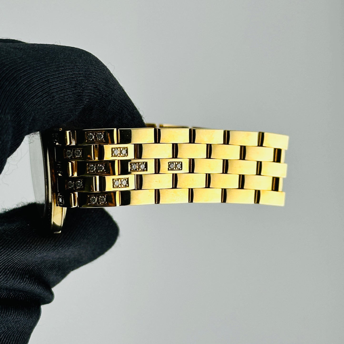 Gucci Gold (Has Spots) Dial Ref. 751M — view 3