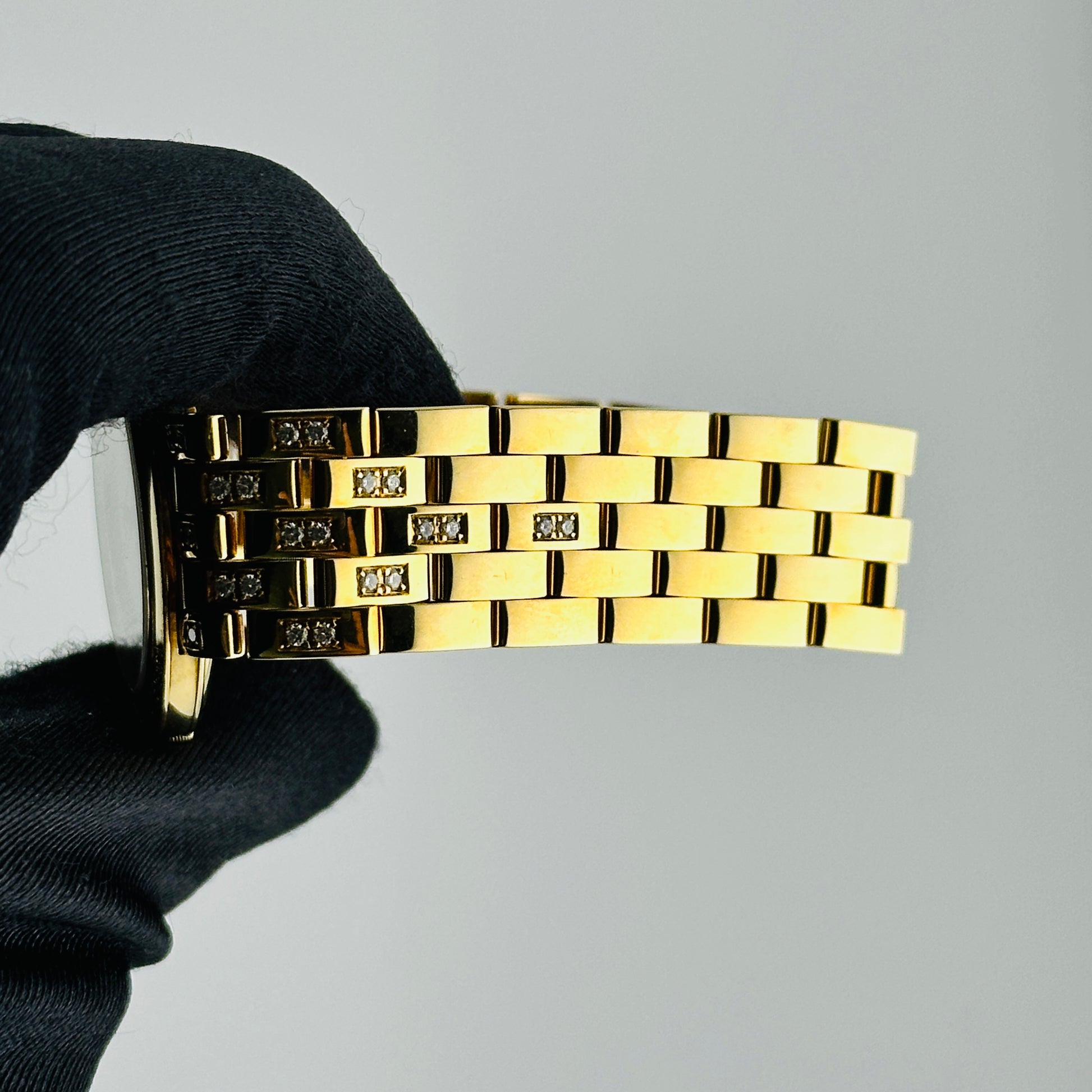 Gucci Gold (Has Spots) Dial Ref. 751M — view 3
