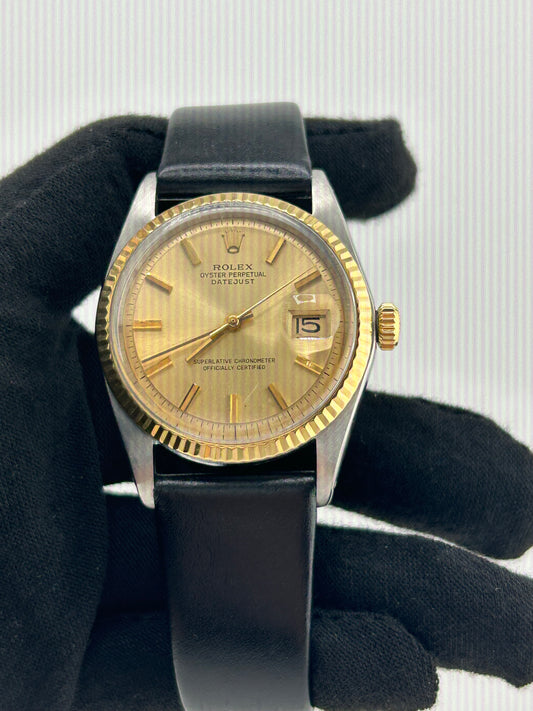 Rolex Datejust 36 Champagne Stick Dial on Generic Black Leather Strap Ref. 1601 1974 — view 2