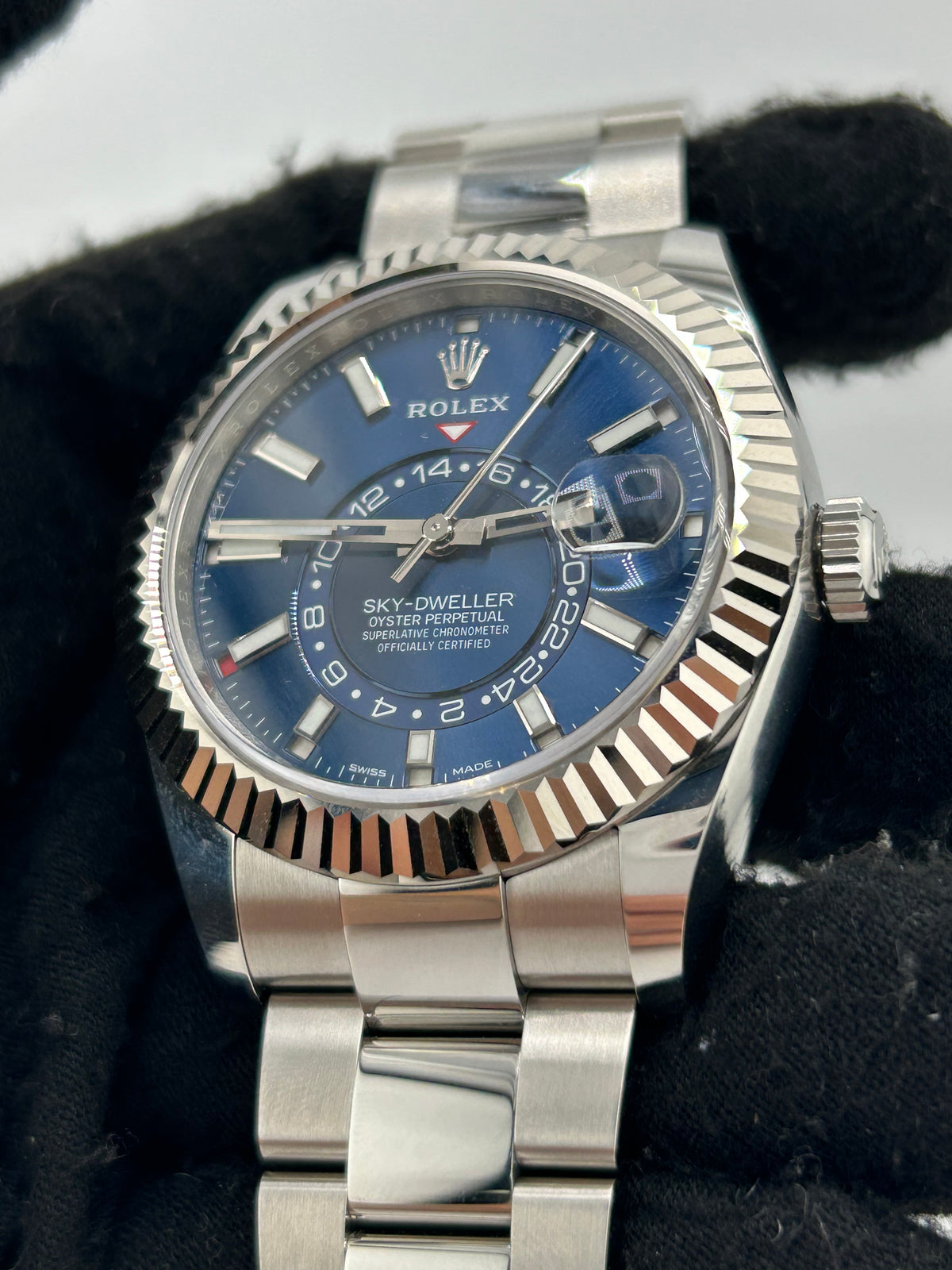 Rolex Sky Dweller Blue Dial on Oyster Ref. 326934 Card 2021 — view 3