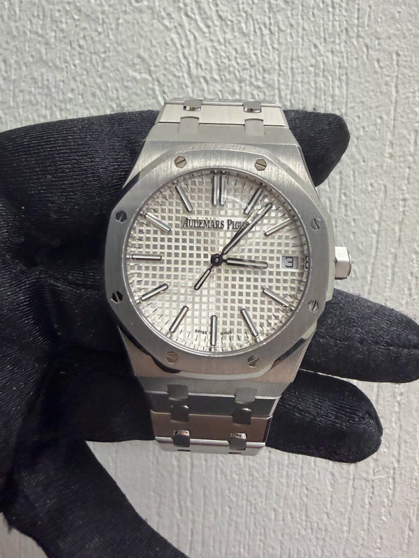 Audemars Piguet Royal Oak Selfwinding "50th Anniversary" Silver Dial on Bracelet Ref 15510ST.OO.1320ST.03 with Card 2022