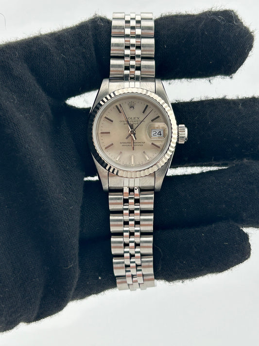 Rolex Datejust Lady Silver Stick Dial on Jubilee D Link Bracelet Ref. 69174 Papers 1992 — view 2