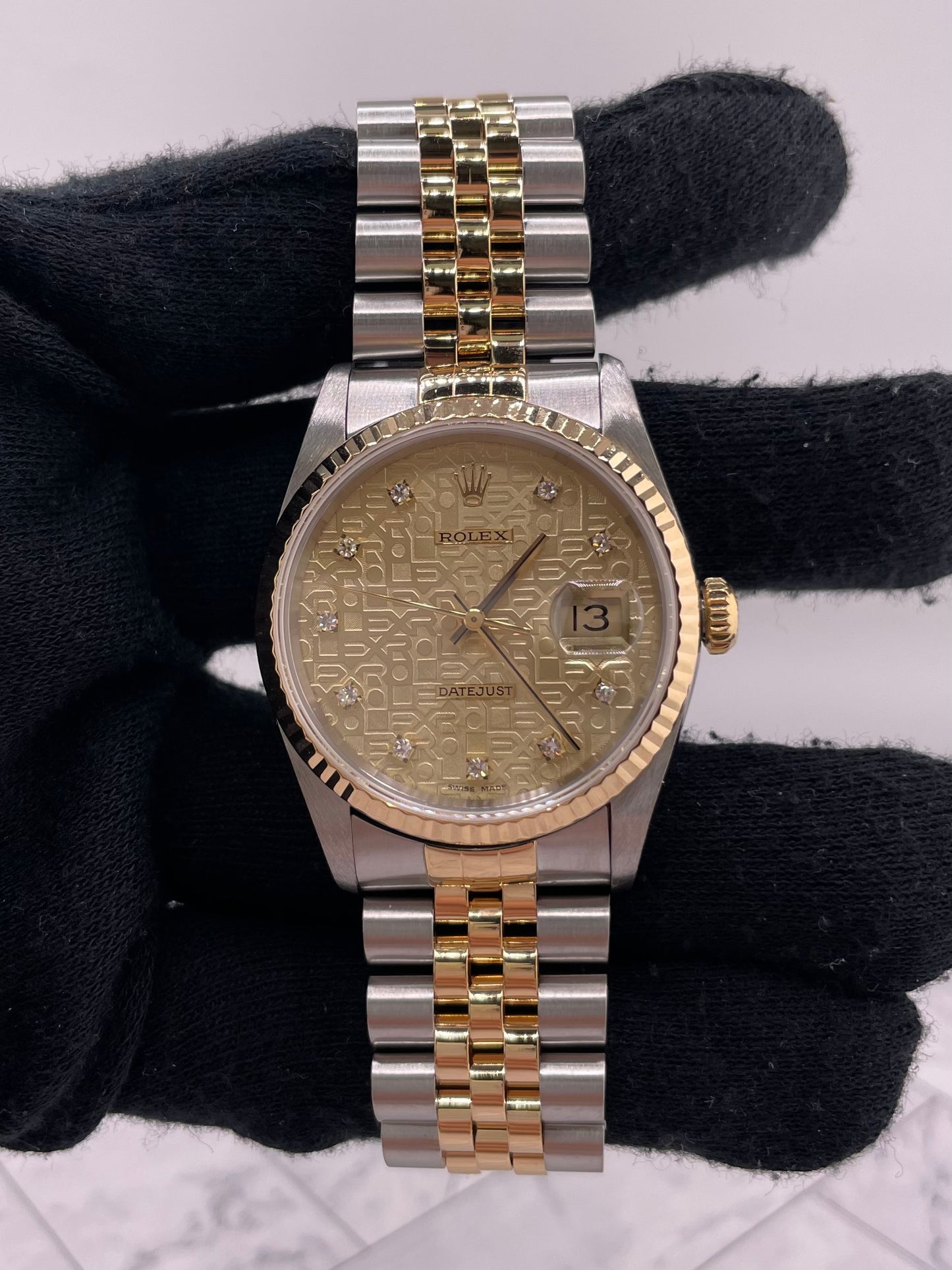 Rolex Datejust Gold Anniversary Diamond Dial Dial on Jubilee Ref. 16233G Papers 1994 — view 2