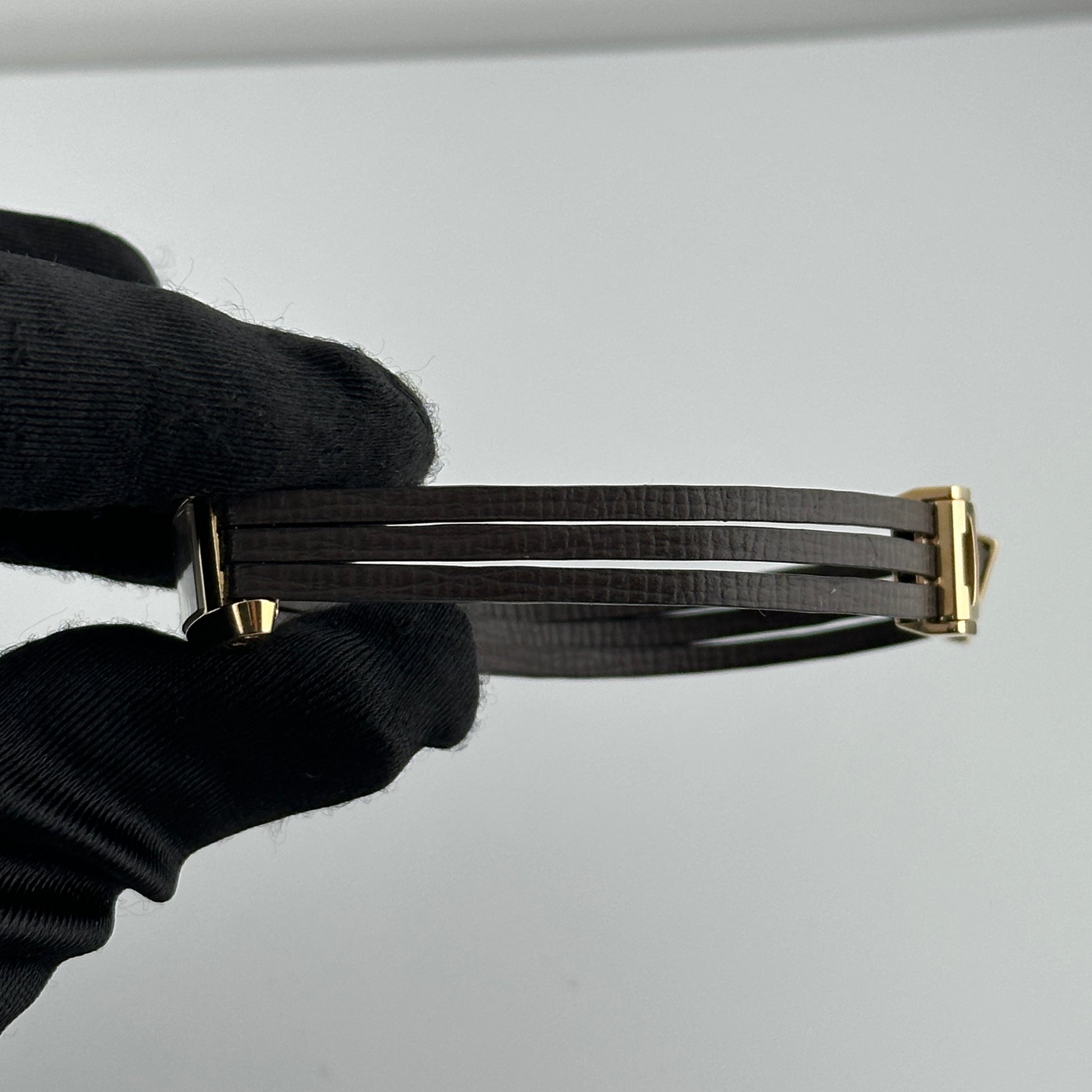 Cartier Allongee Lanieres Silver Dial on Leather Ref. 2593 — view 3