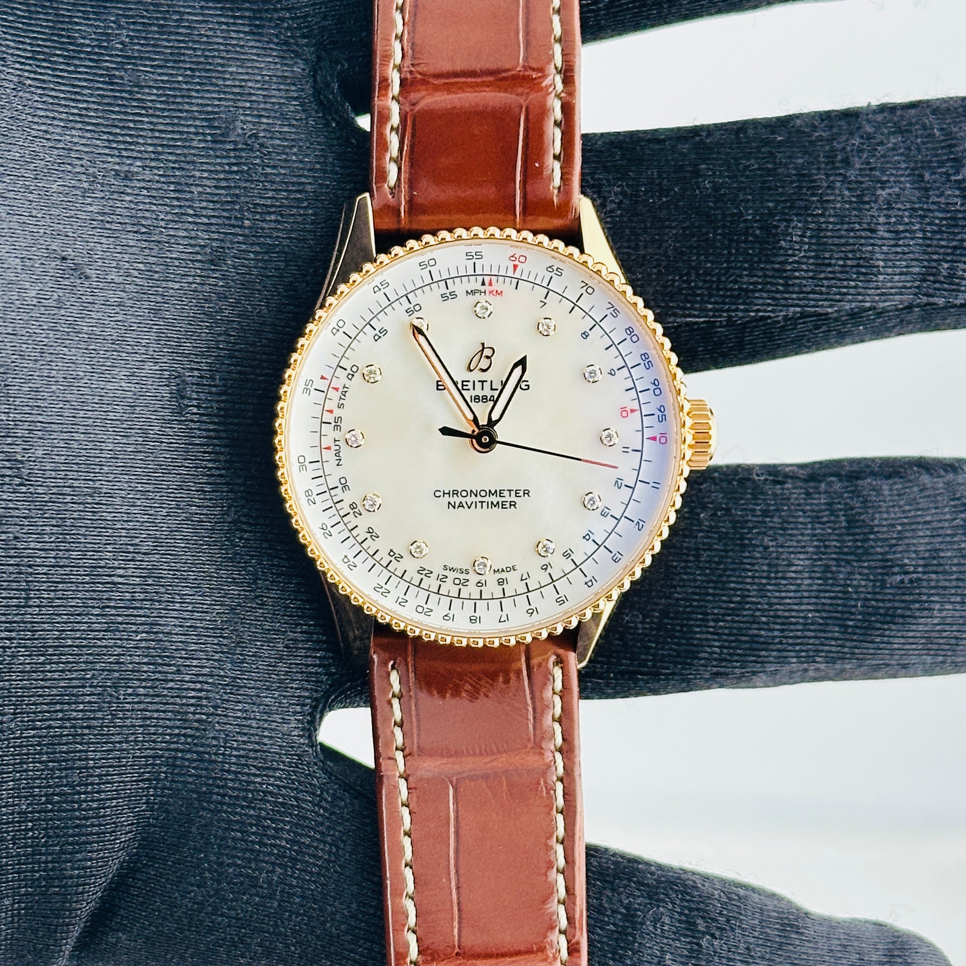 Breitling Navitimer Automatic Mop Dial on Leather Strap Ref. R17327211A1P1 Card 2025 — view 2