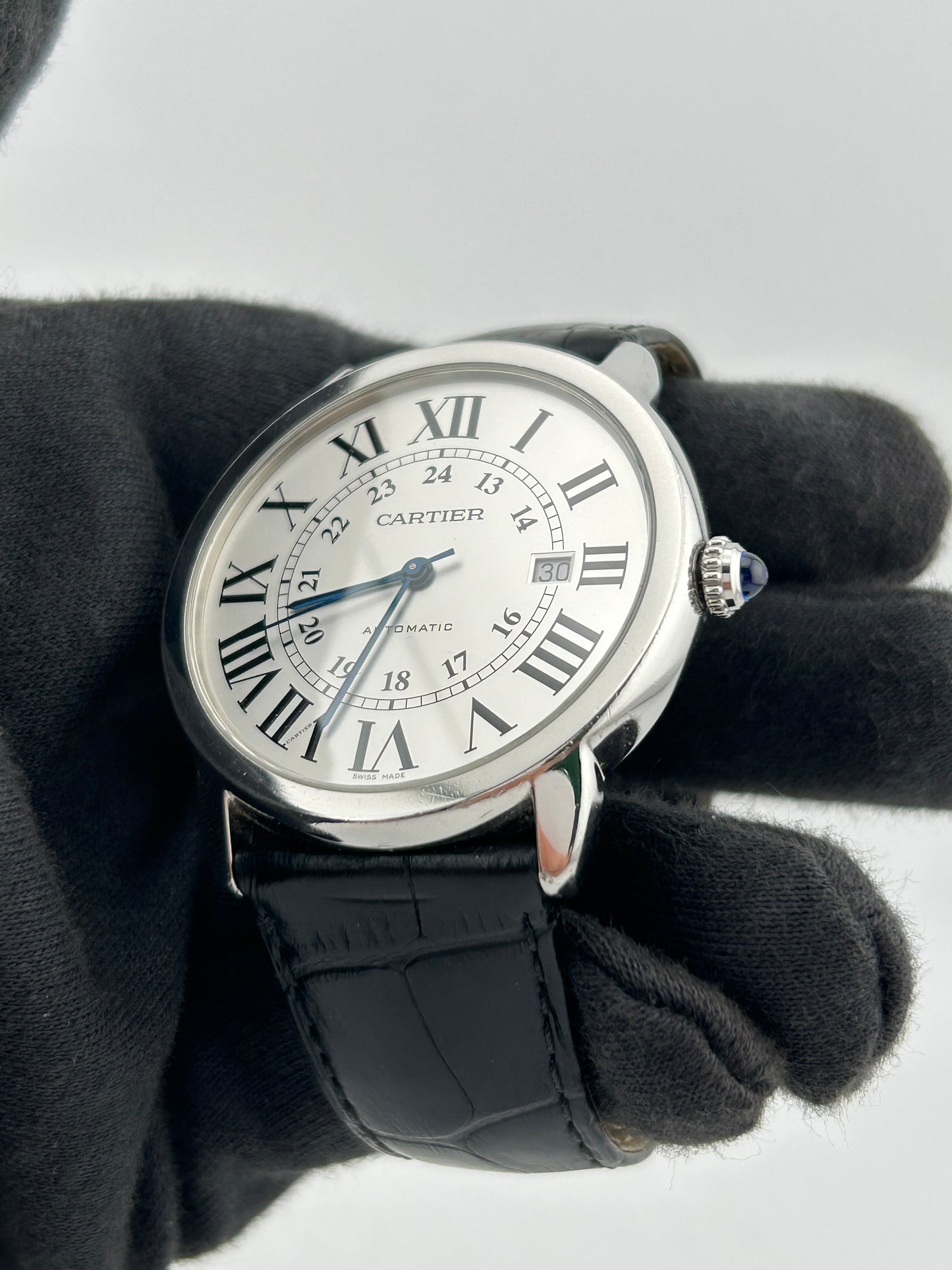 Cartier Ronde Solo Silver Roman Numerals Dial on Black Leather Band Ref. WSRN0022 — view 2