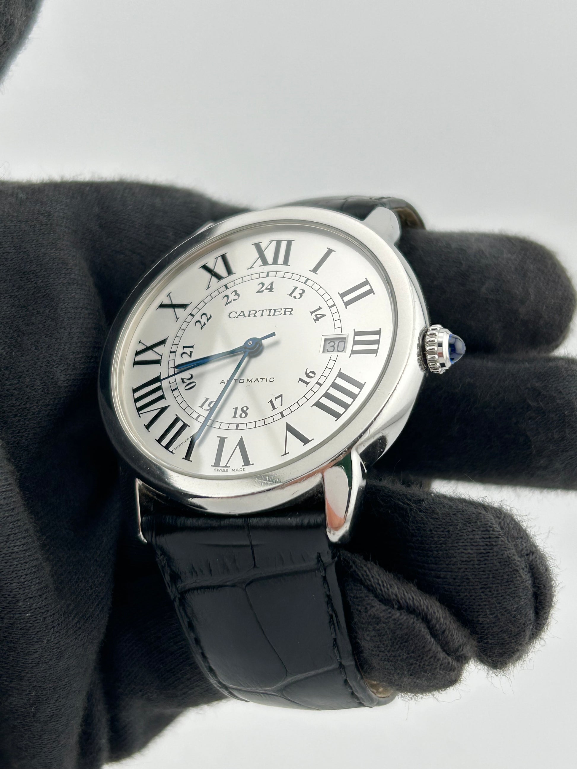 Cartier Ronde Solo Silver Roman Numerals Dial on Black Leather Band Ref. WSRN0022 — view 2