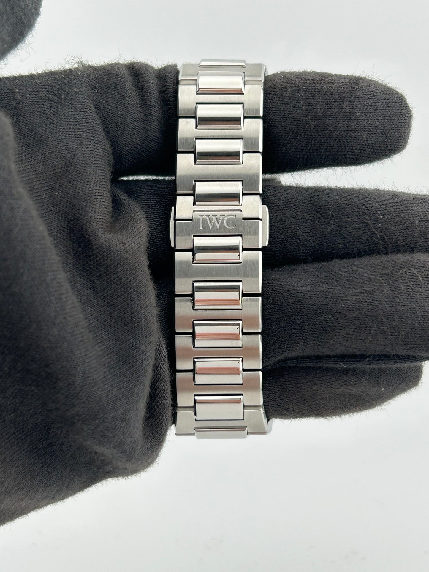 Iwc Ingenieur Automatic Aqua Dial on Stainless Steel Bracelet Ref. IW328903 Complete 2026 — view 4