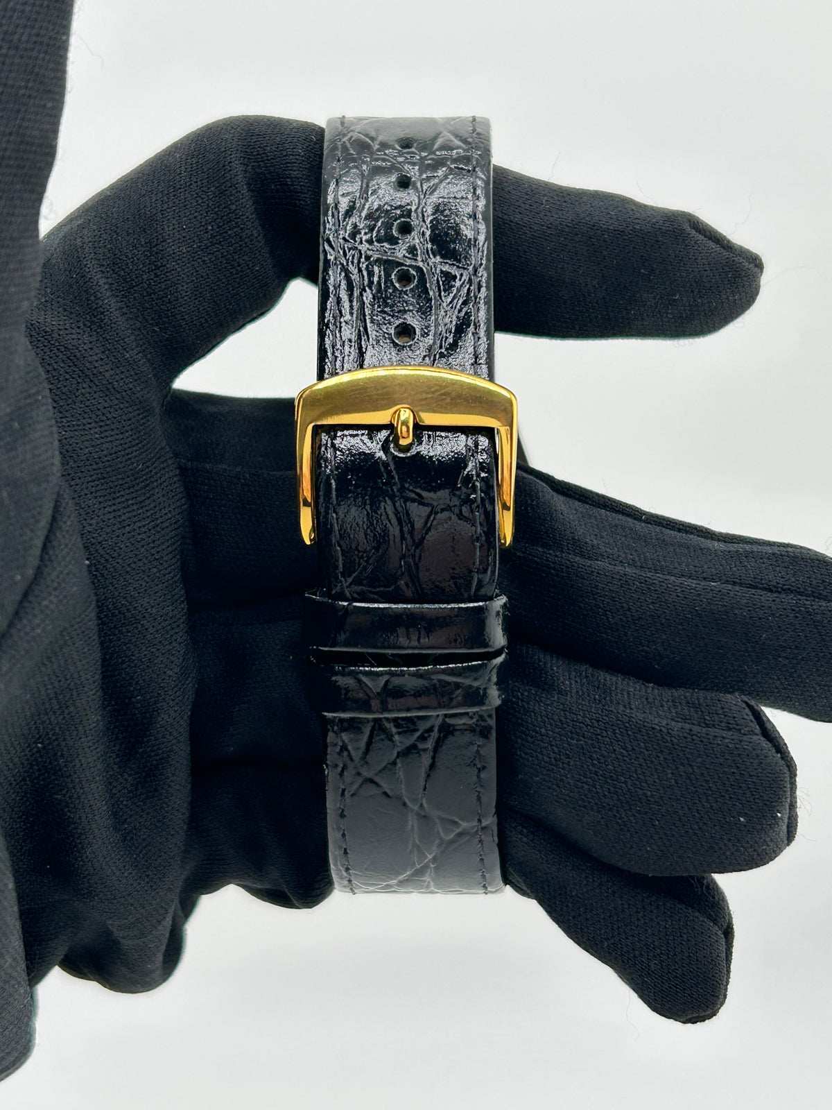 Rolex Datejust 36 Champagne Stick Dial on Generic Black Leather Strap Ref. 16233 1993 — view 4