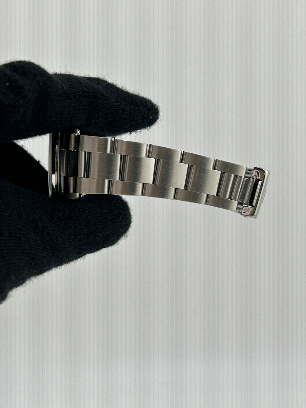 Rolex Oyster Perpetual Salmon Pink Dial on Stainless Steel Bracelet Ref. 67480 1997 — view 5