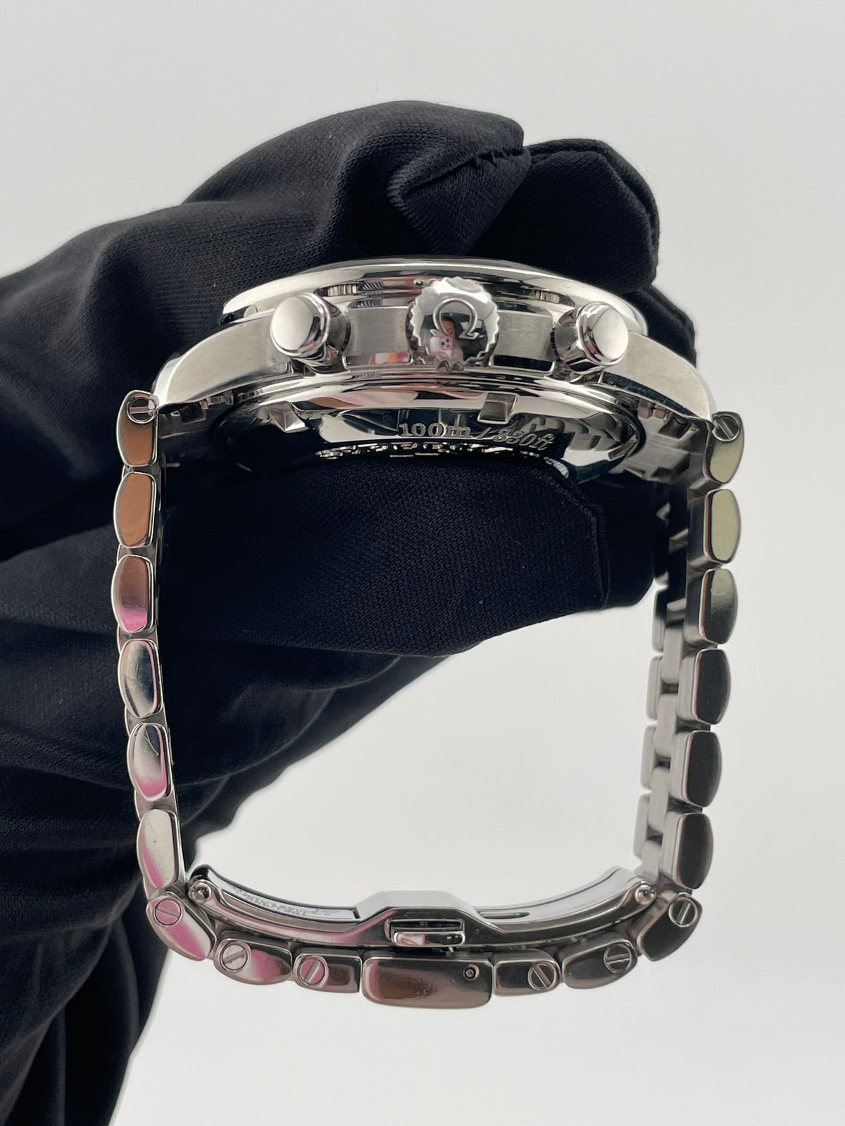 Omega Speedmaster White Dial on Steel Bracelet Ref. 324.30.38.40.04.001 Card 2011 — view 6