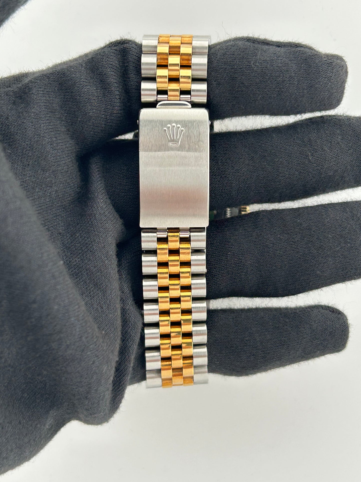 Rolex Datejust Black Anniversary Dial Dial on 2 Tone Jubilee D Link Ref. 16233 Papers 1995 — view 4