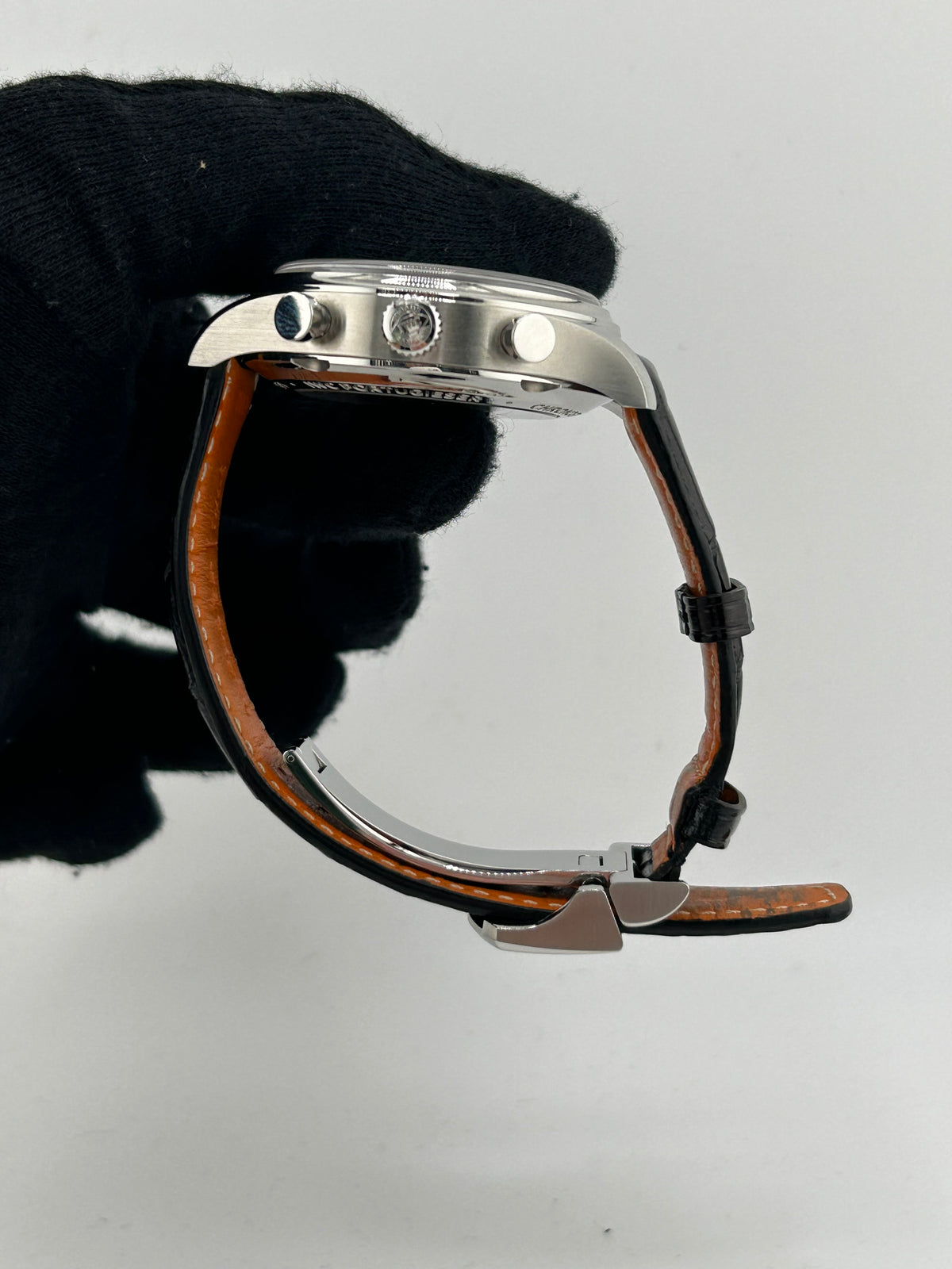 Iwc Portugieser Chronograph Classic Silver Dial on Black Leather Strap Ref. 1W390403 — view 6