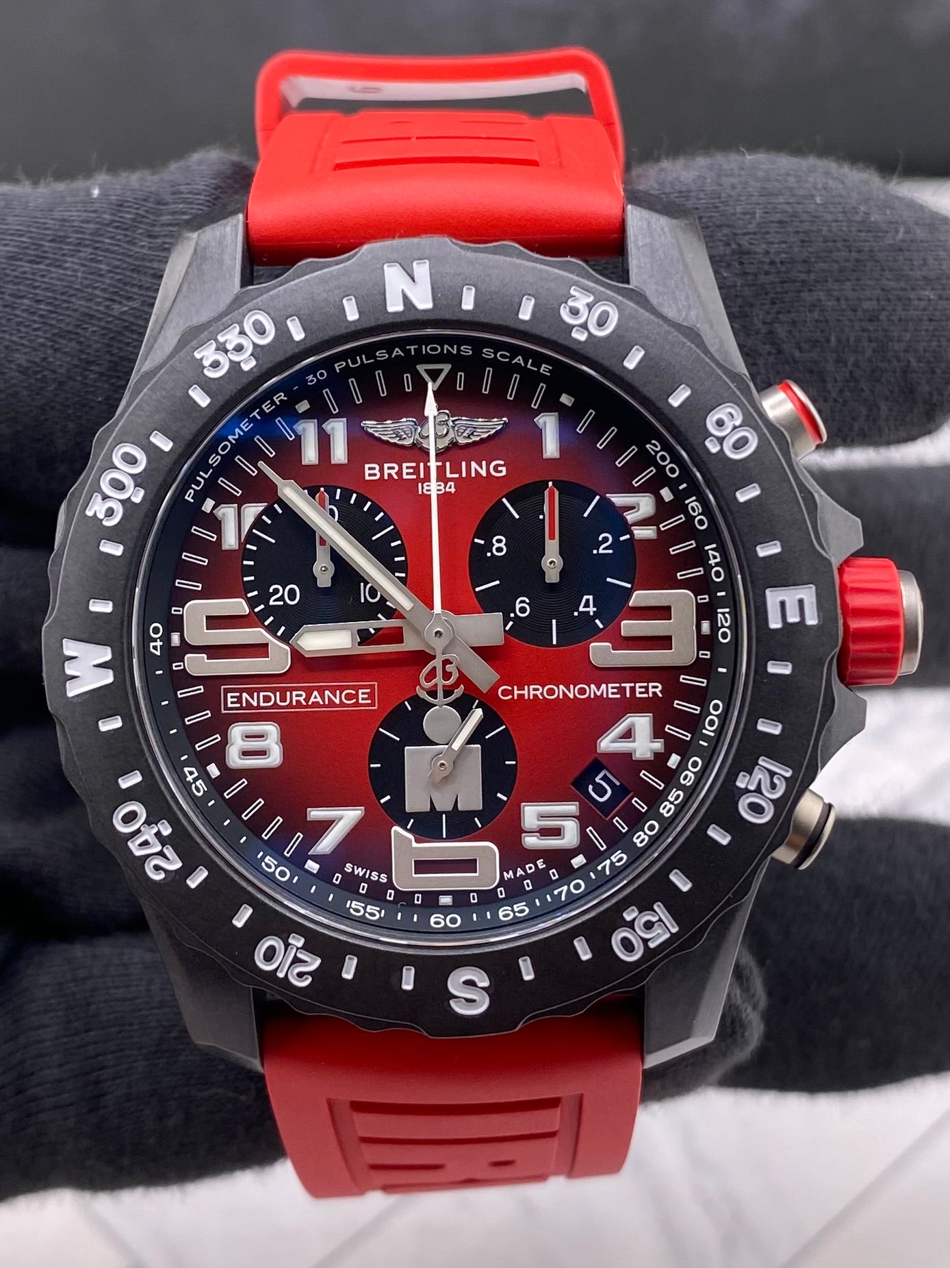Breitling Endurance Pro Red Dial on Rubber Strap Ref. X823109A1K1S1 Card 2026 — view 2