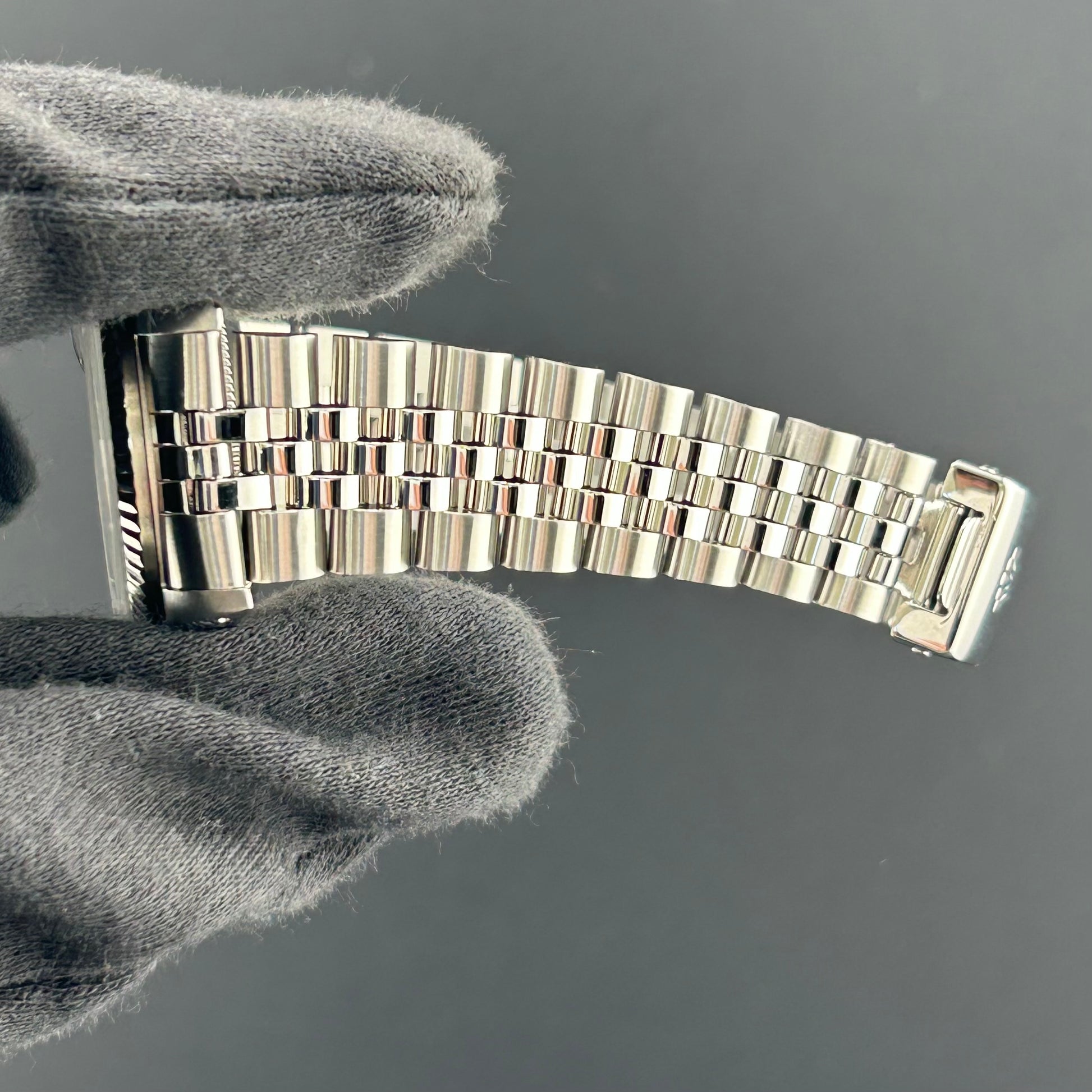 Rolex Datejust White Roman Dial on D Link Jubilee Ref. 68274 1989 — view 5