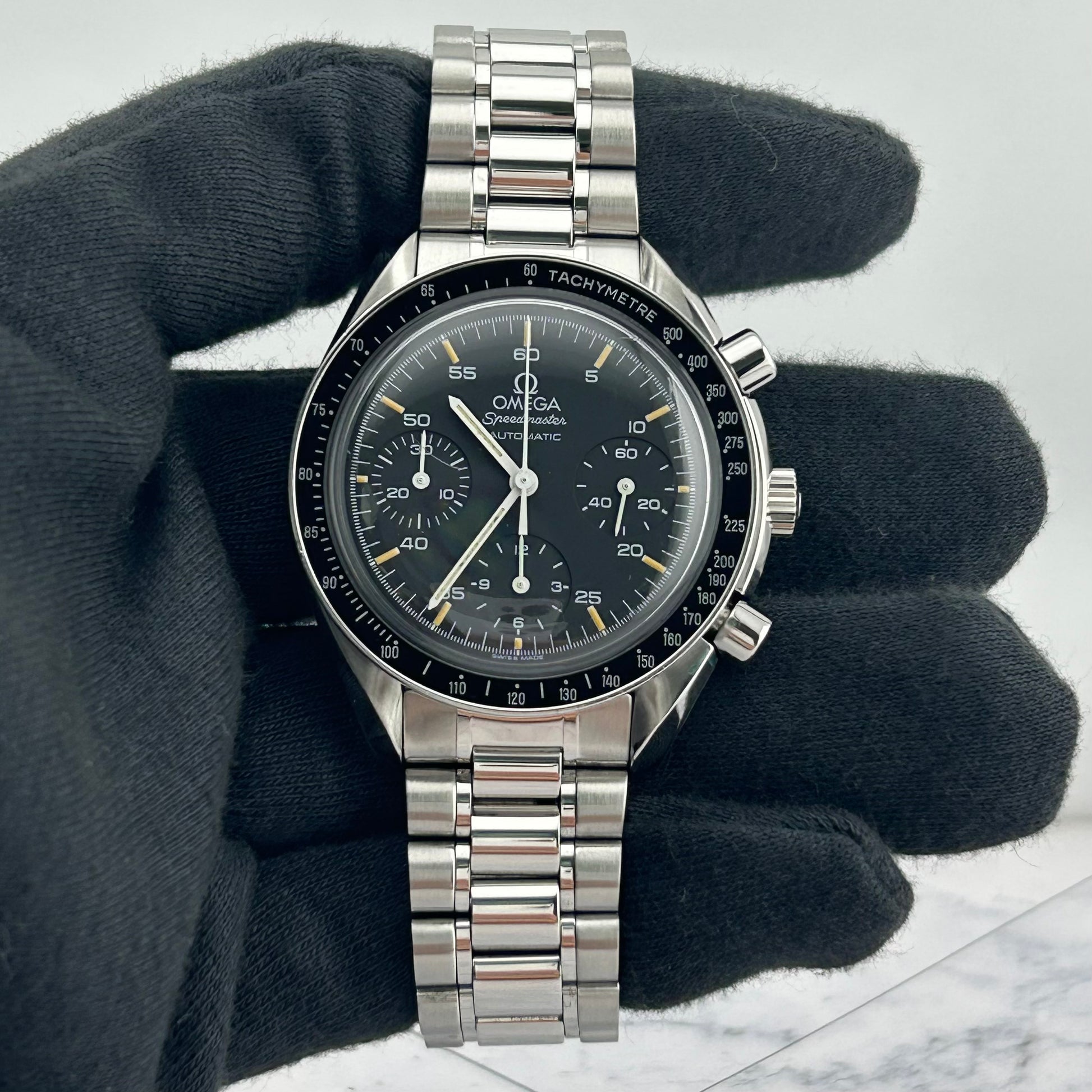 Omega Speedmaster Reduced Black Dial on Stainless Steel Ref. 3510.50 — view 2