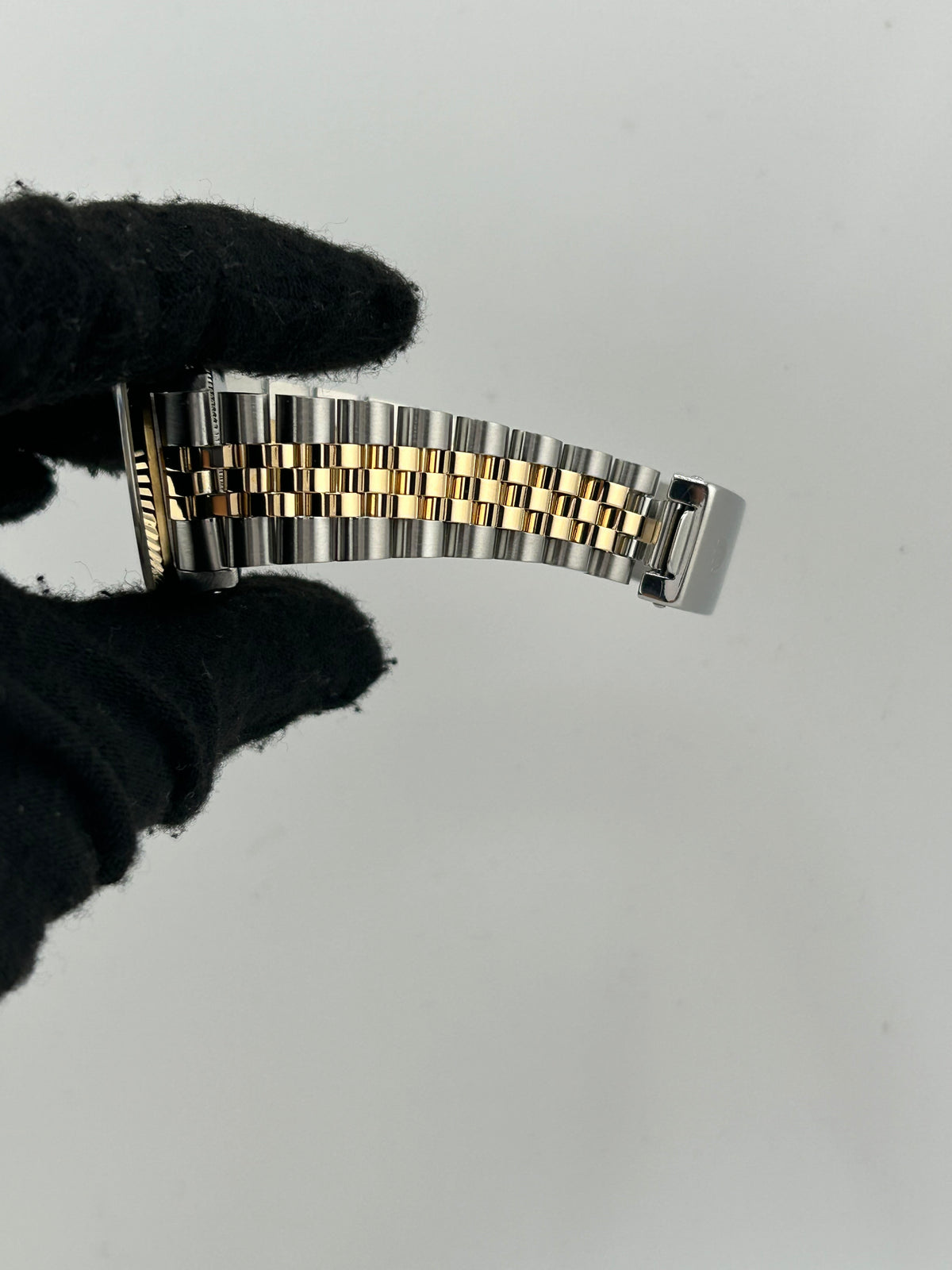 Rolex Datejust 31 White Roman Numerals Dial on 2 Tone Jubilee D Link Bracelet Ref. 68273 1989 — view 5
