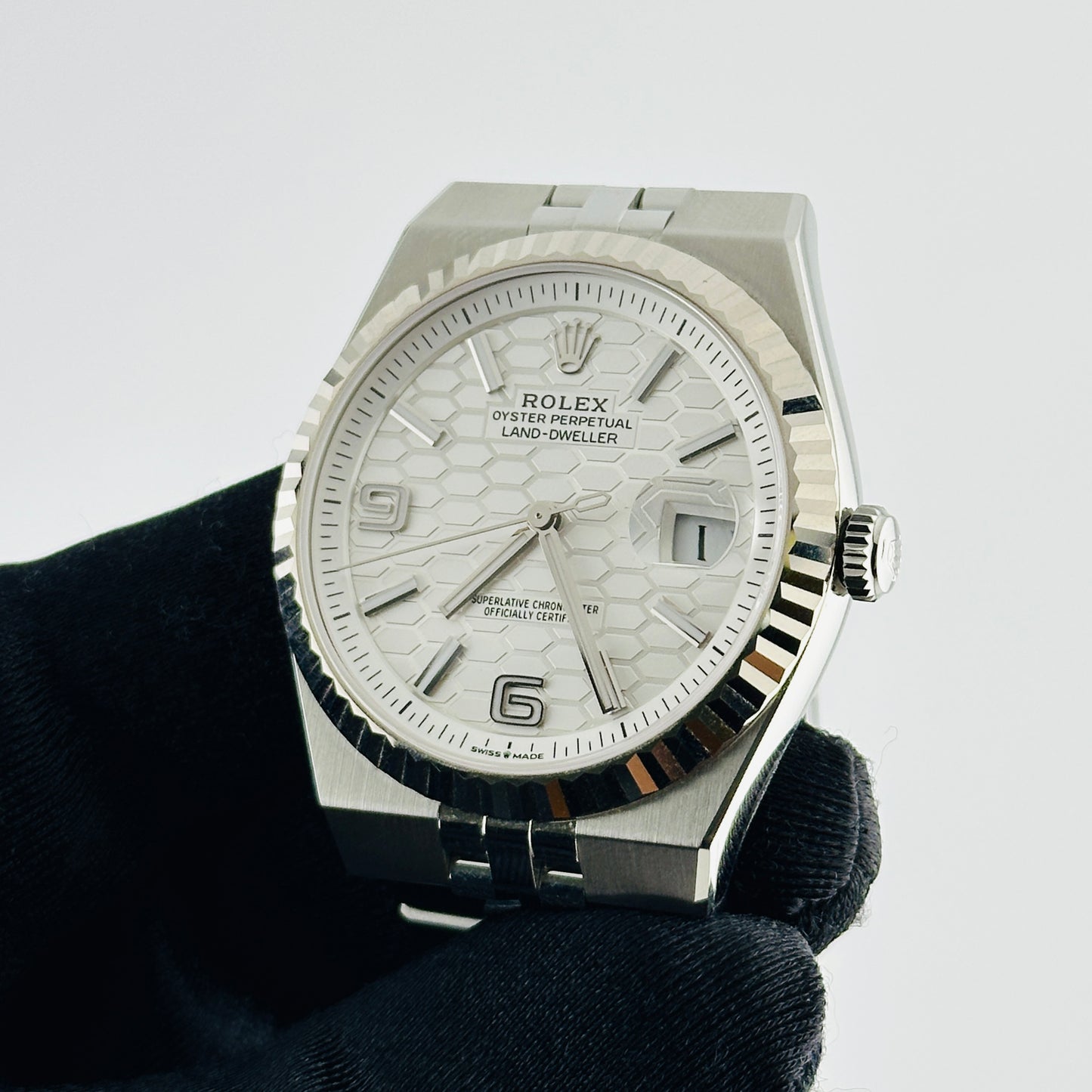 Rolex Land-Dweller White Honeycomb Dial on Flat Jubilee Ref. 127334 Card 2026 — view 3