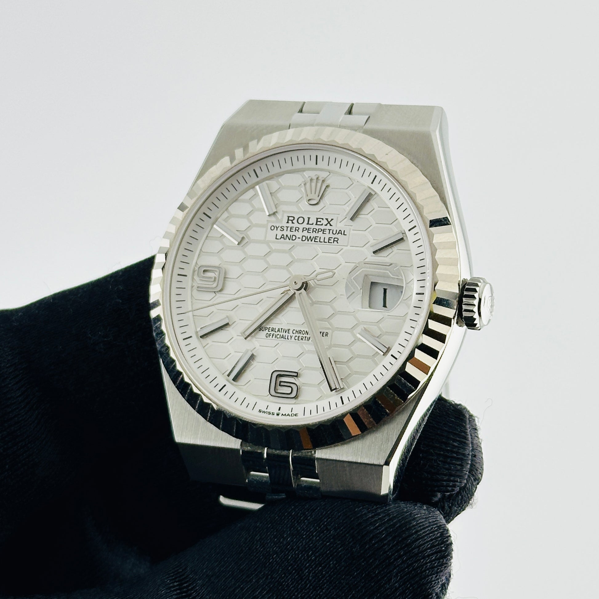 Rolex Land-Dweller White Honeycomb Dial on Flat Jubilee Ref. 127334 Card 2026 — view 3