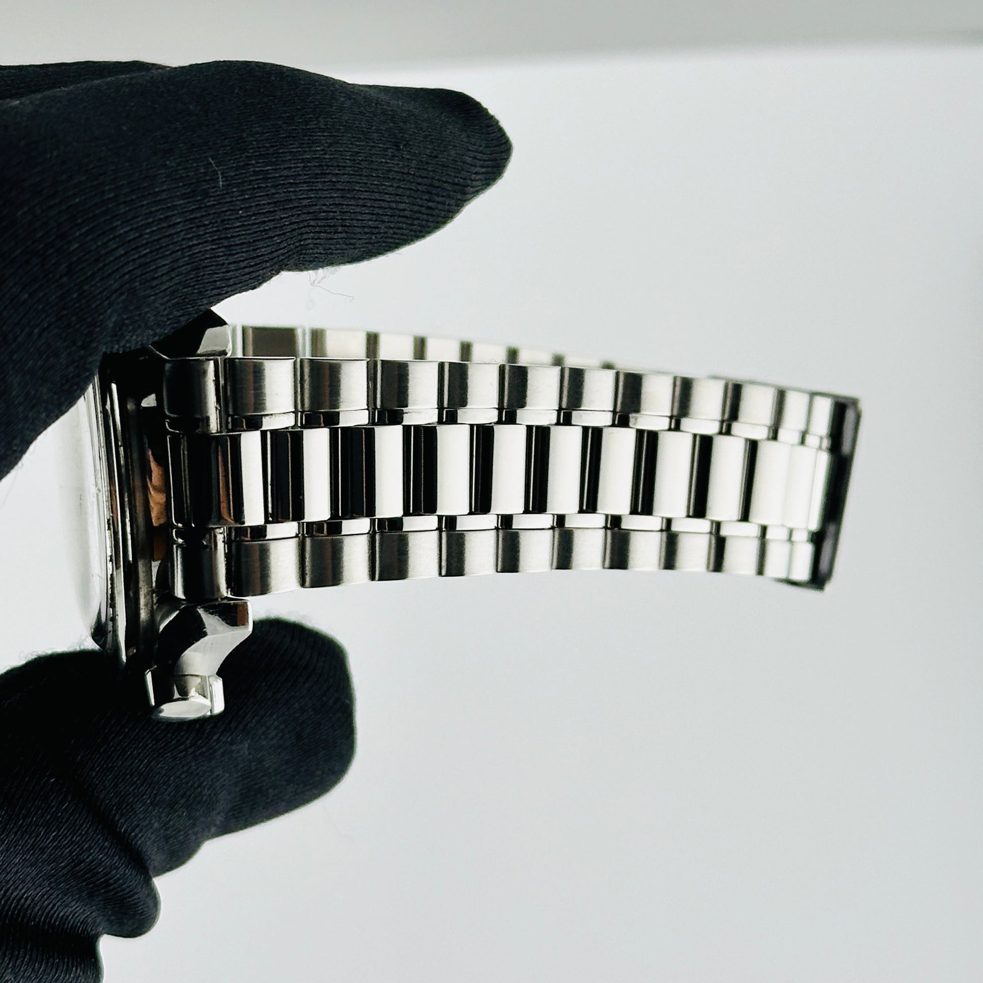 Omega Speedmaster Red Red Arabic Dial on Stainless Steel Bracelet Ref. 3510.61 Card Open Date — view 5