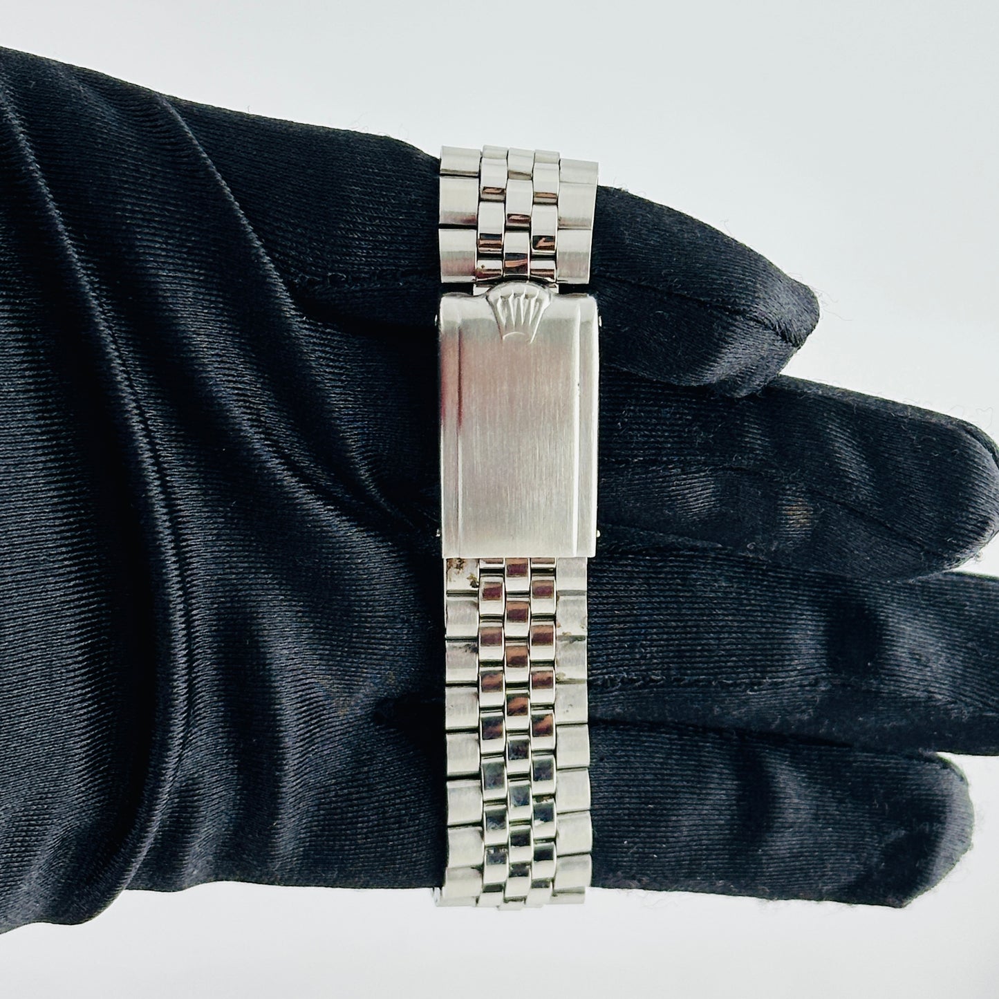 Rolex Datejust Silver Stick / Has Spots Dial on Folded Jubilee Bracelet Ref. 1601/4 1970 — view 4