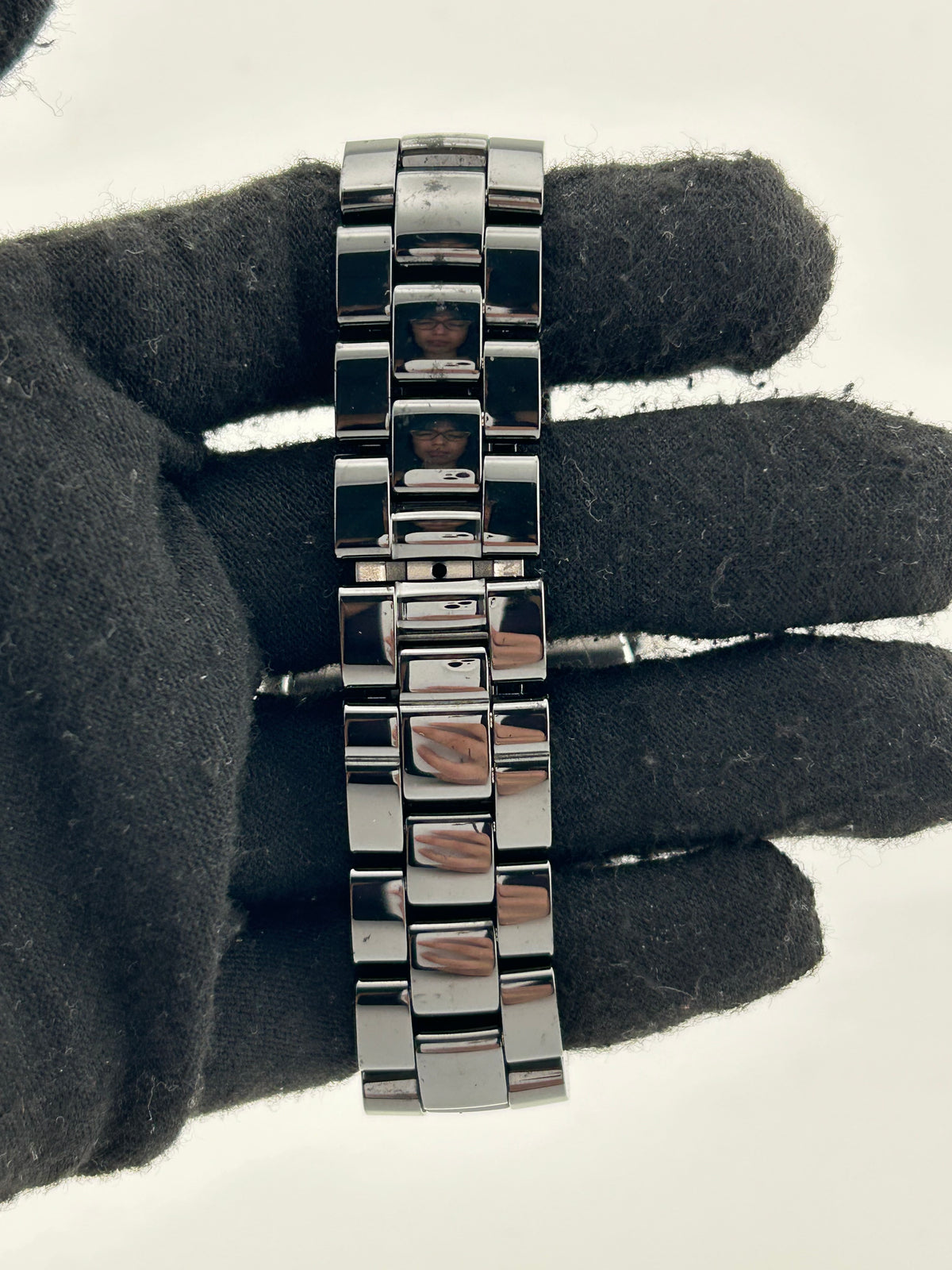 Chanel J12 Black Dial on Ceramic And Steel Bracelet Ref. H0685 Complete 2011 — view 4