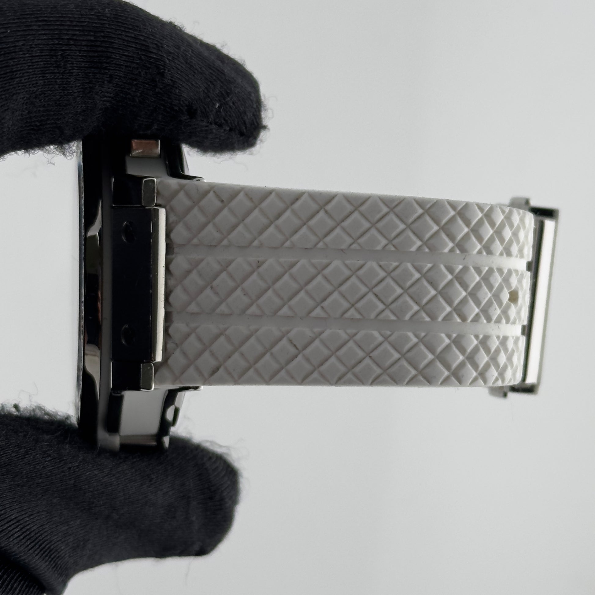 Hublot Big Bang White Dial on Rubber Strap Ref. 301.SE.230.RW.114 Card Open Date — view 3