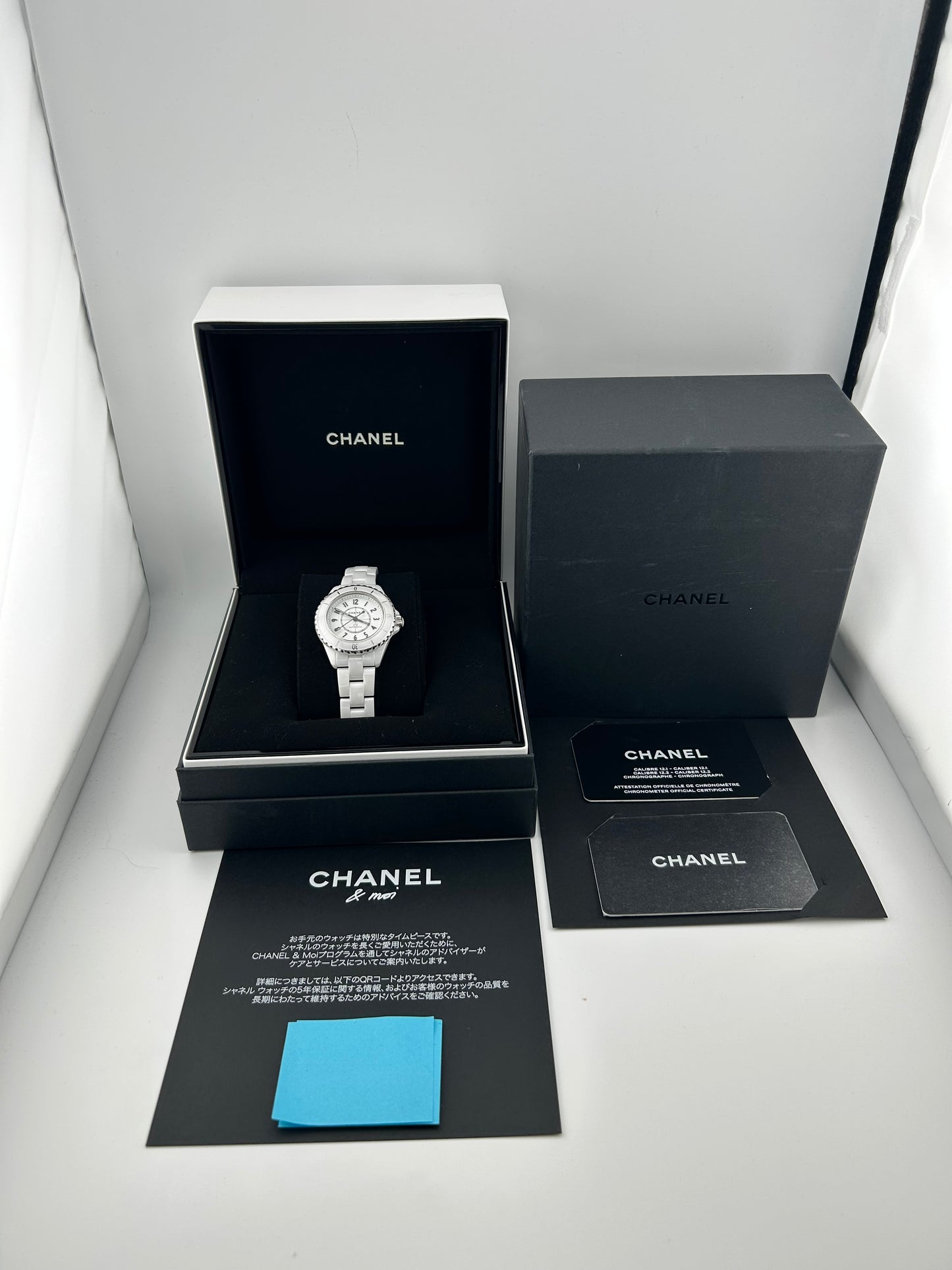 Chanel Chanel J12 White Dial on Ceramic And Steel Ref. H5699 Complete 2026 — view 7