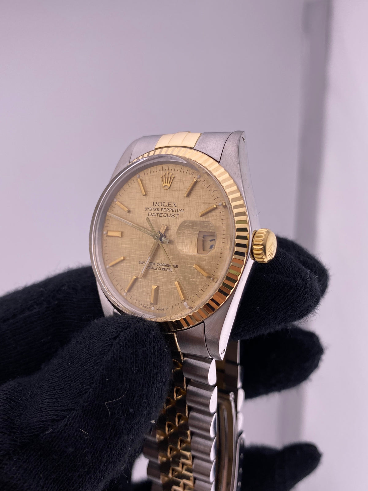 Rolex Datejust 36 Champagne Linen Stick Dial on Jubilee Ref. 16013 — view 3