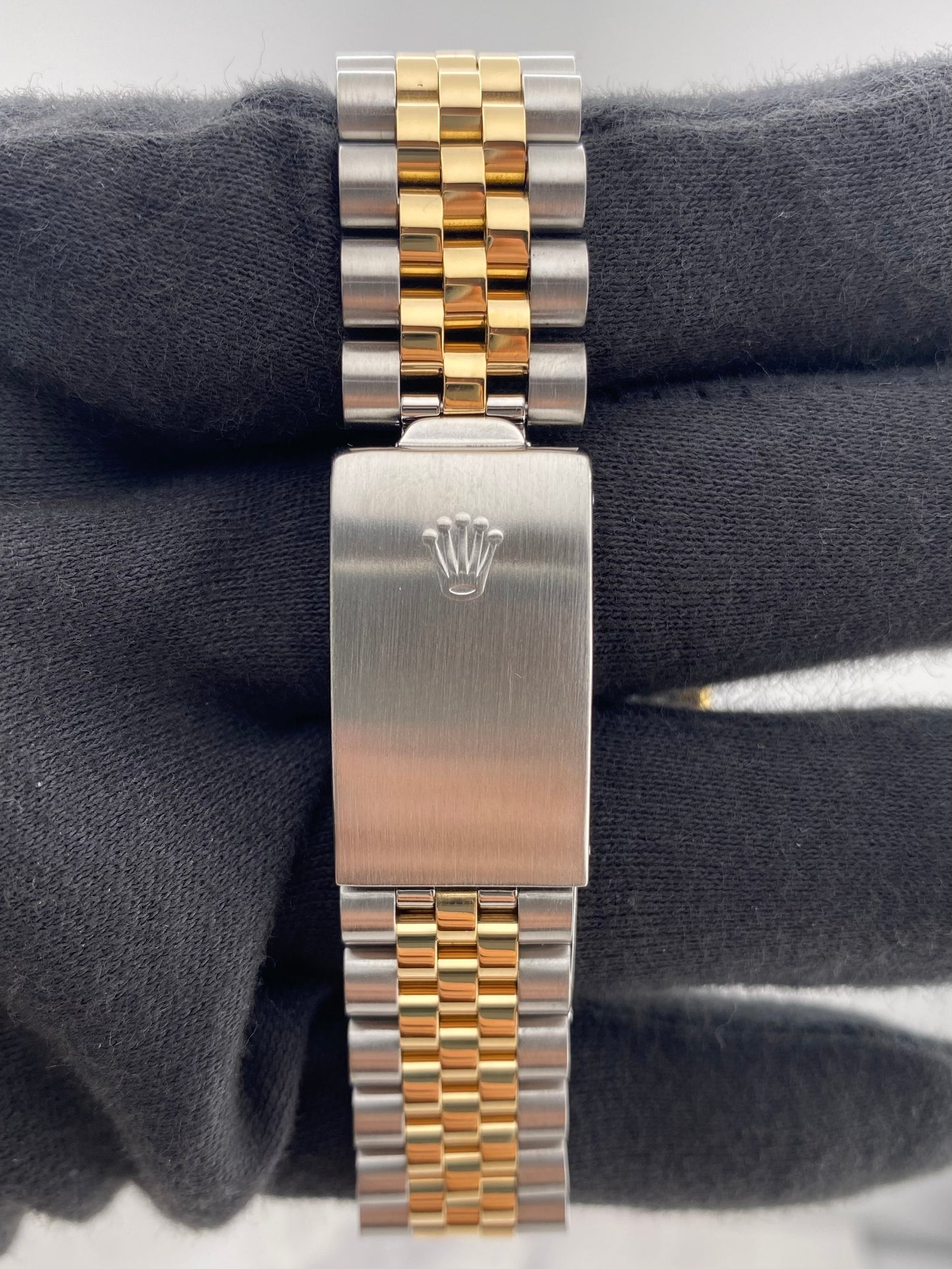 Rolex Datejust Champagne Stick Dial on D Link Jubilee Bracelet Ref. 16013 1986 — view 4