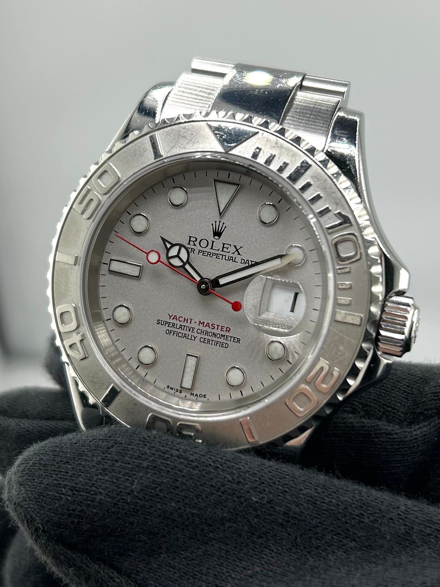 Rolex Yacht Master Silver Dial on Oyster Ref. 16622 Papers 2006 — view 3