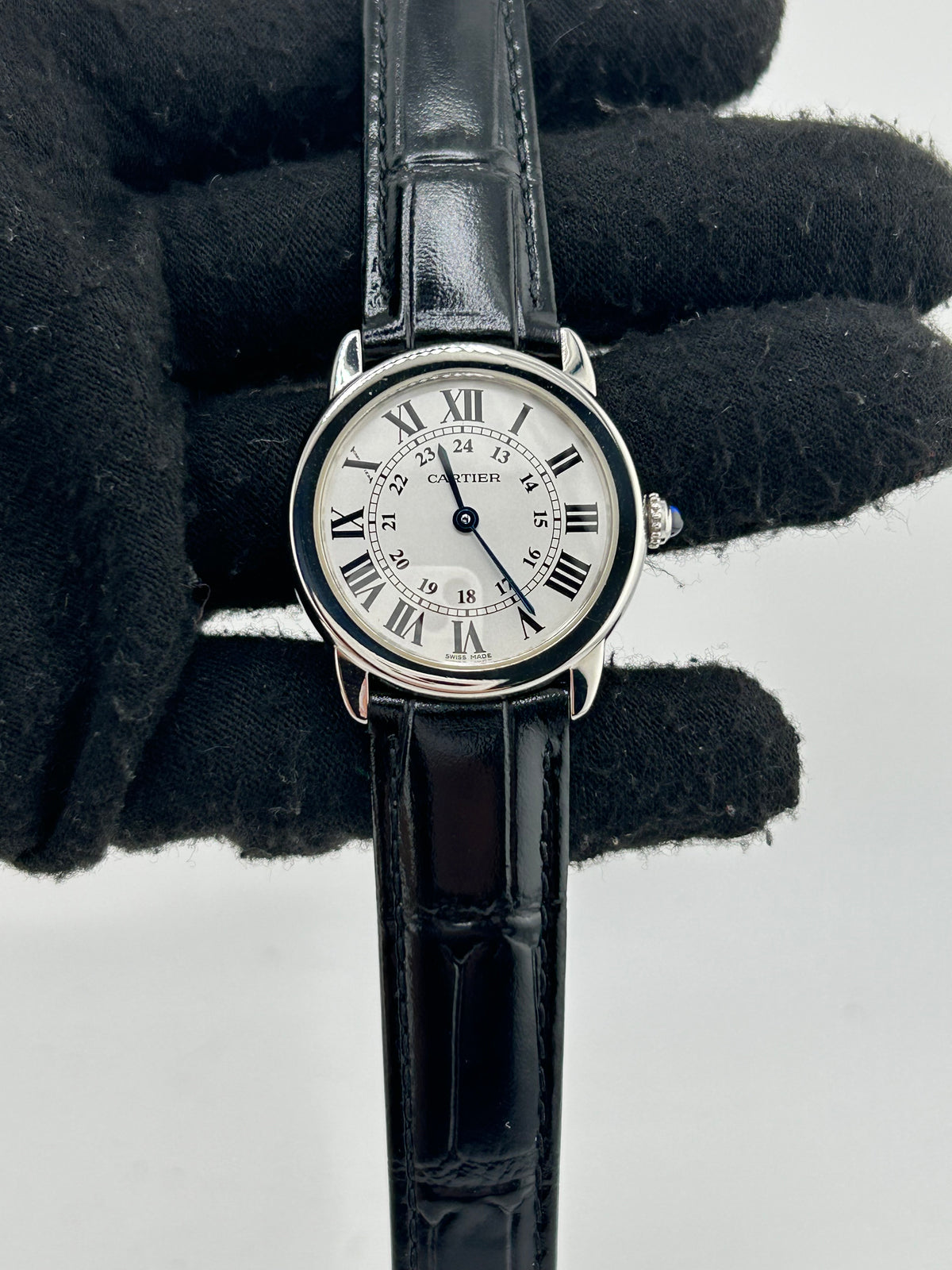Cartier Ronde Solo de Cartier White Roman Numerals Dial on Black Leather Strap Ref. W6700155 Card 2015 — view 2
