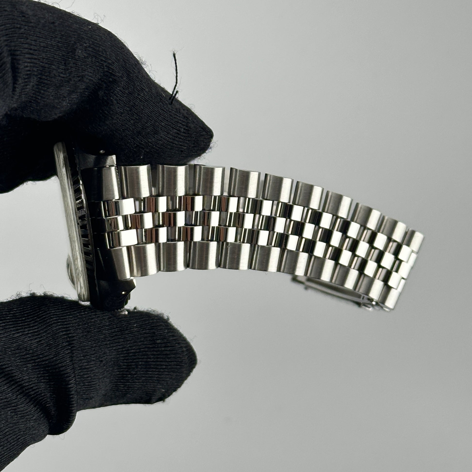 Rolex Datejust Silver Stick Dial on D Link Jubilee Bracelet Ref. 1603 1975 — view 4