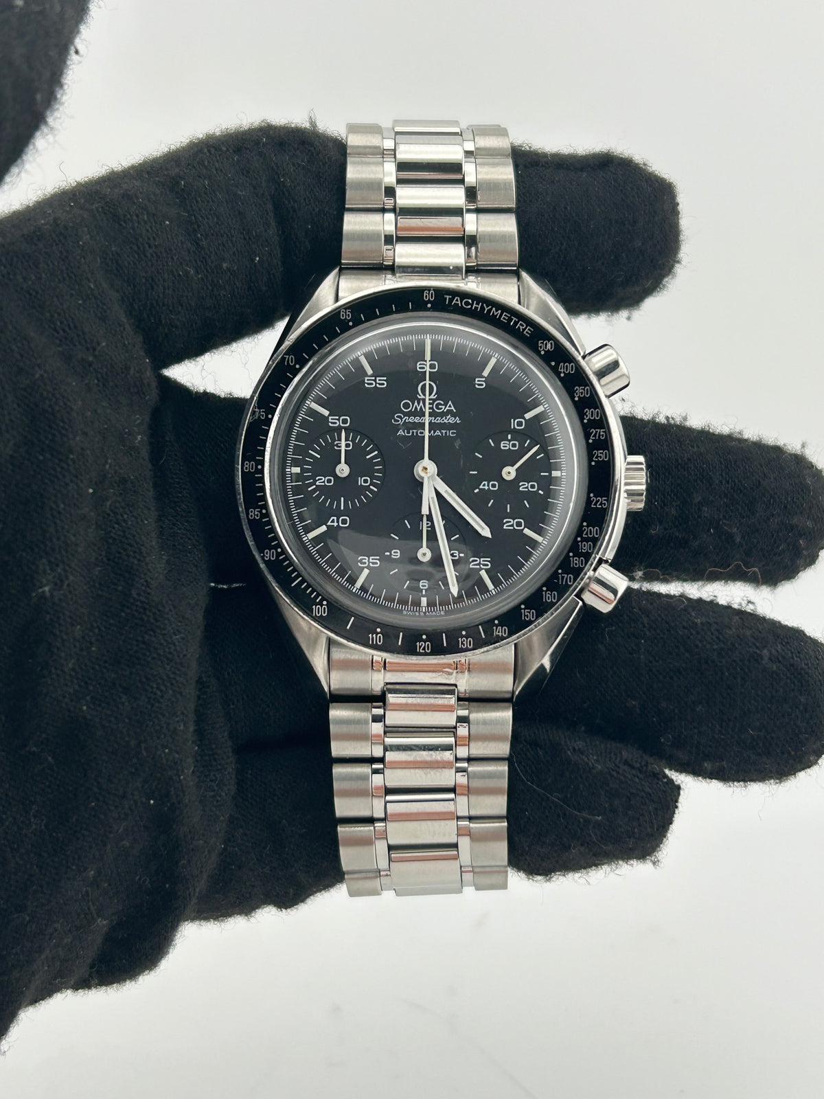 Omega Speedmaster Reduced Black Dial on Stainless Steel Bracelet Ref. 3510.50.00 — view 2
