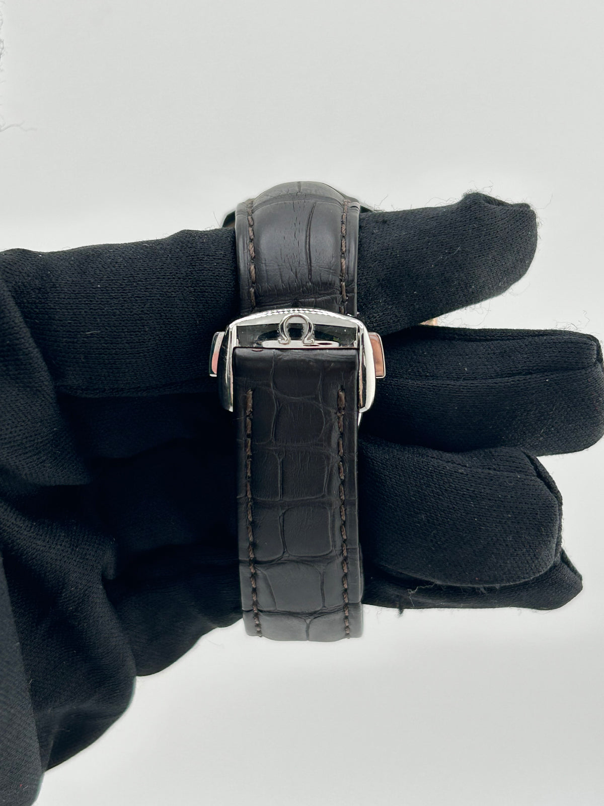 Omega Speedmaster Co-Axial Chronograph Cappuccino Dial on Leather Strap Ref. 324.28.38.50.02.002 Complete 2018 — view 4