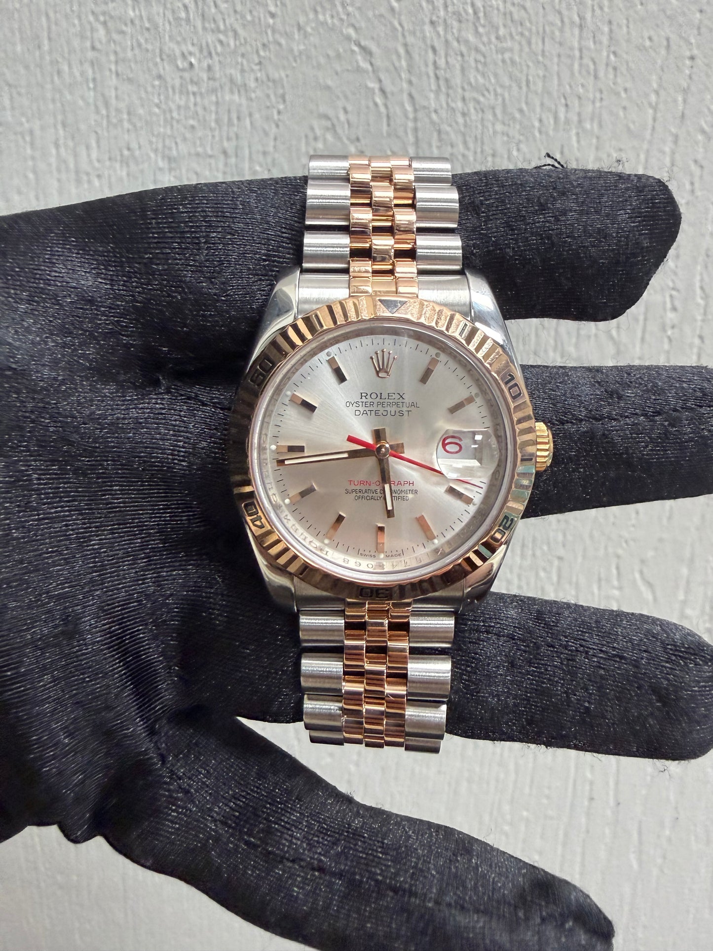 Rolex Datejust Turn-o-Graph Silver / Rose Stick Dial on Jubilee Hidden Clasp Ref. 116261 2005 — view 2