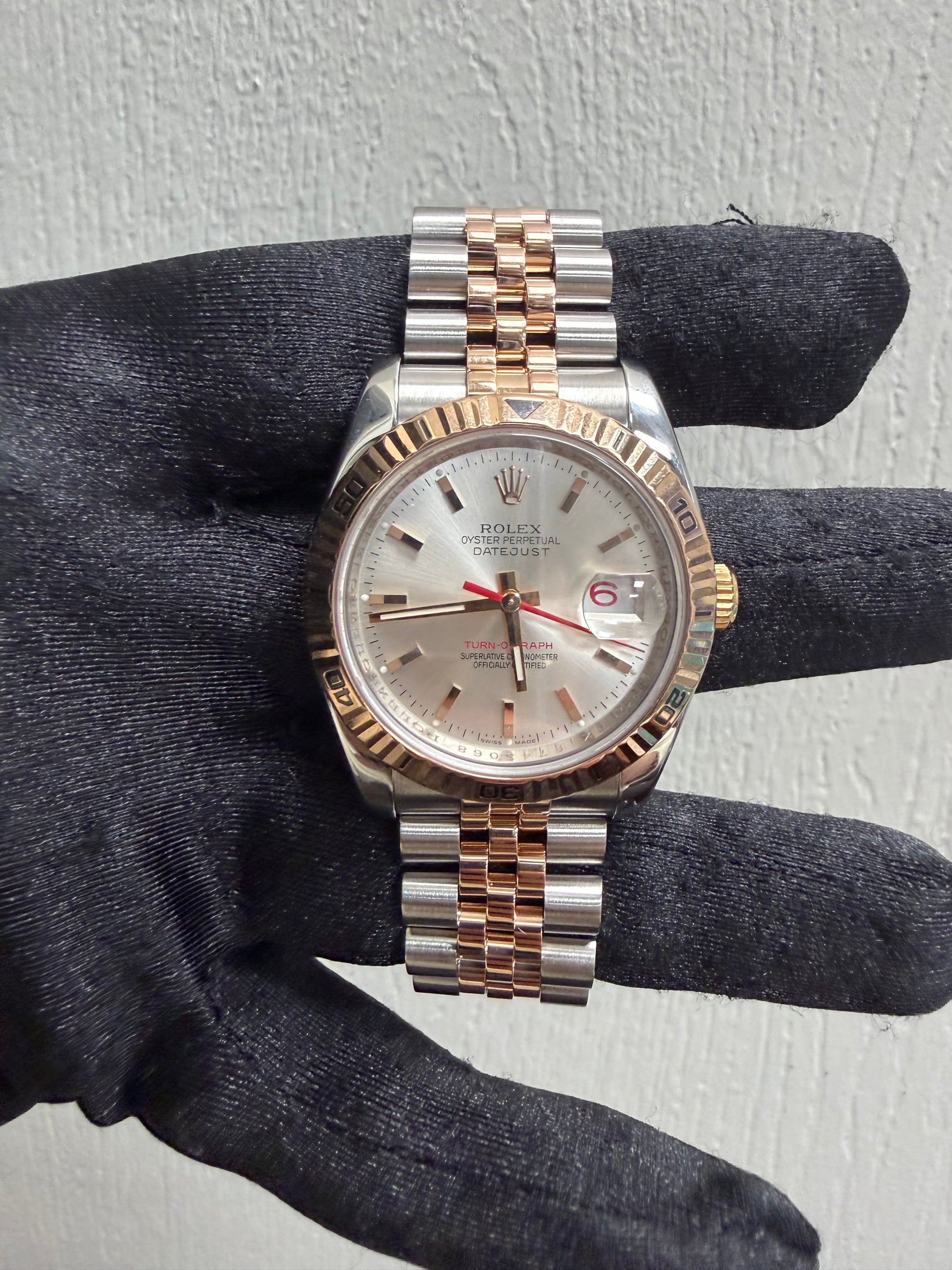 Rolex Datejust Turn-o-Graph Silver / Rose Stick Dial on Jubilee Hidden Clasp Ref. 116261 2005 — view 2