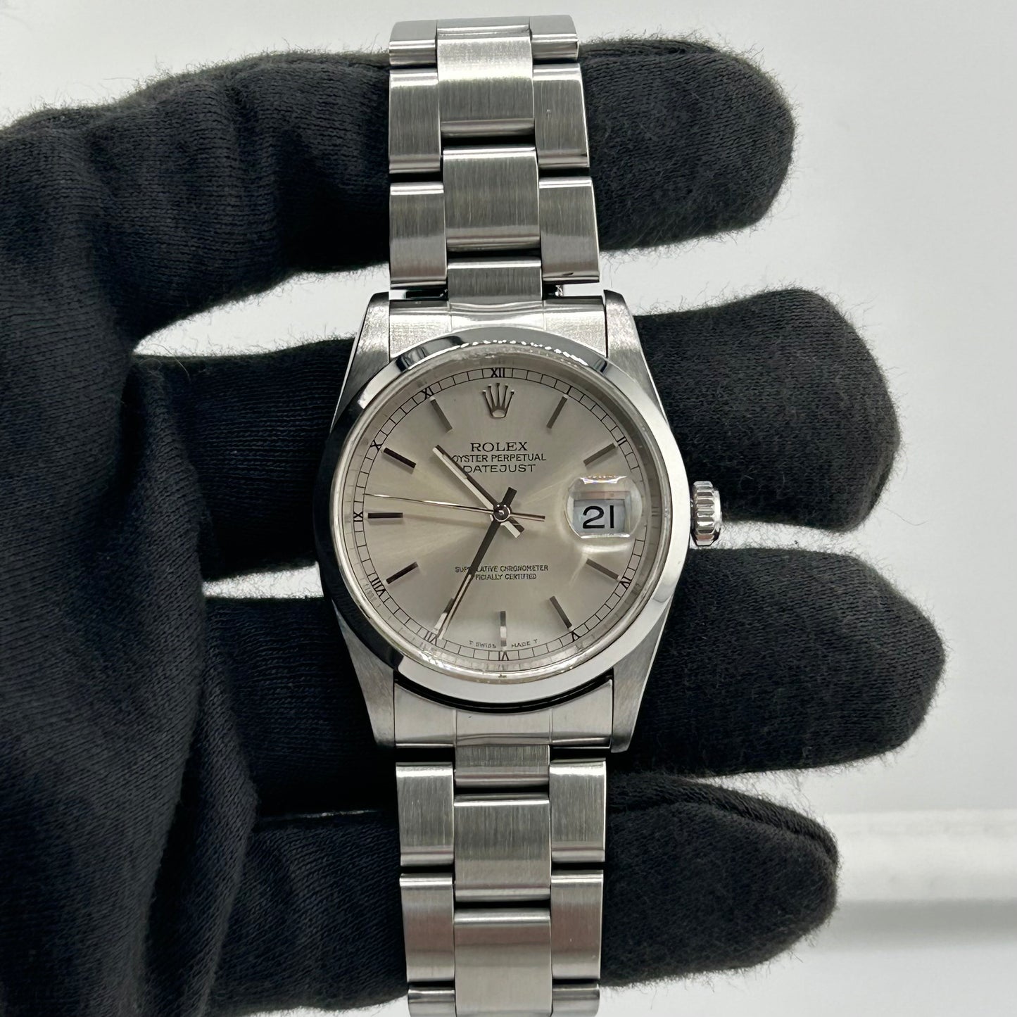 Rolex Datejust Silver Dial on Oyster Ref. 16200 1995 — view 2