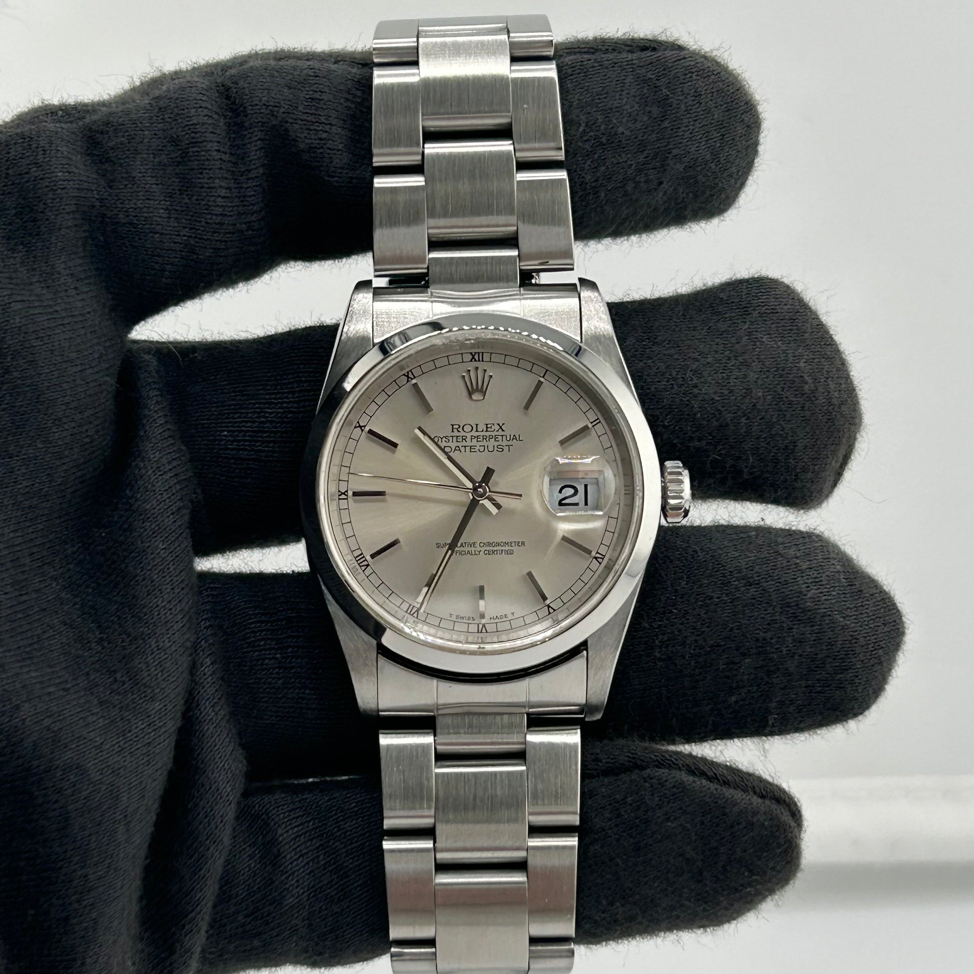 Rolex Datejust Silver Dial on Oyster Ref. 16200 1995 — view 2